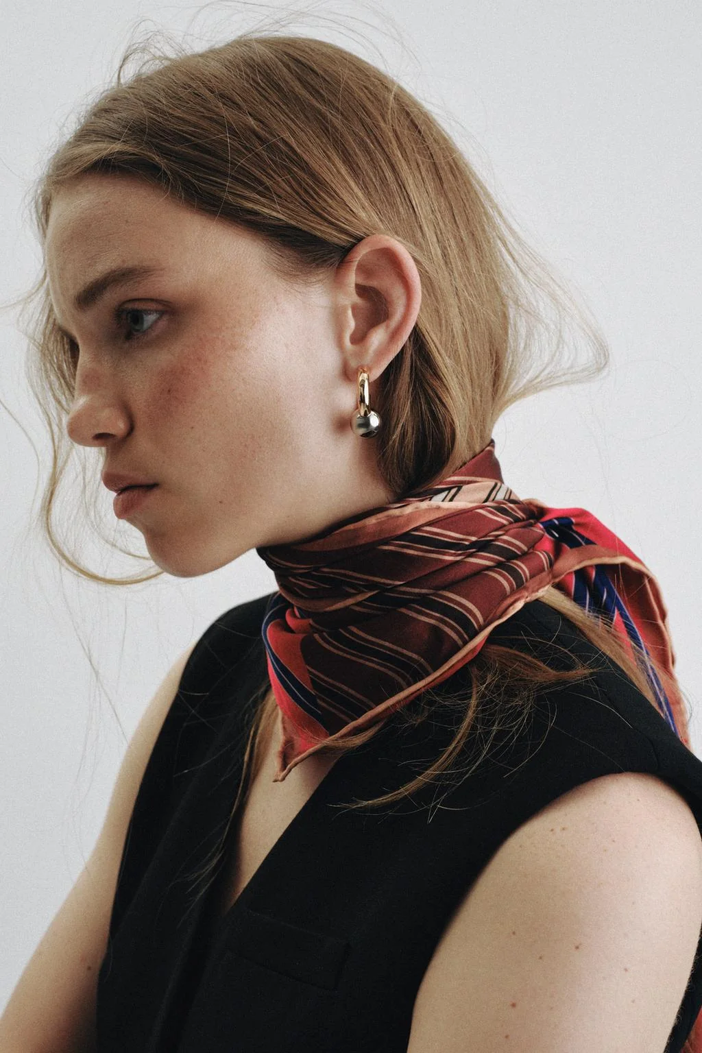 Реверсивный шарф из 100% вискозы в полоску — Галстуки | шарфы