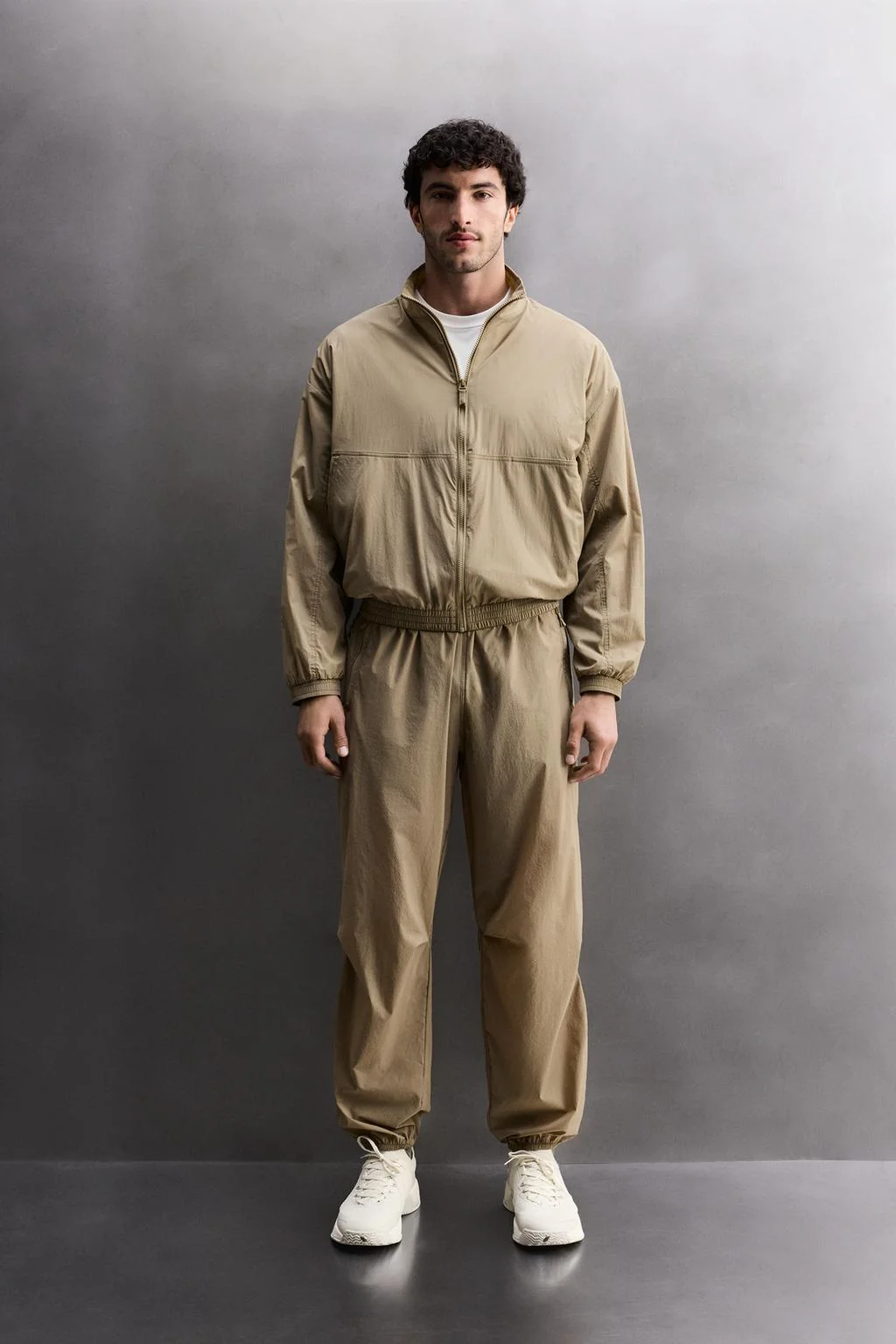 Техническая куртка для тренировок — Ветрозащитные куртки