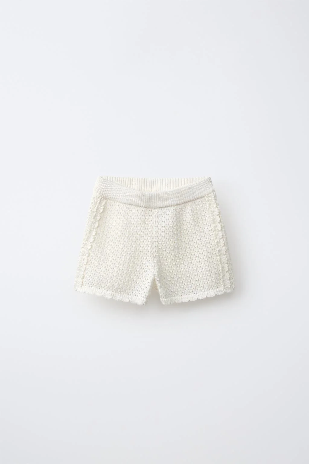 KNIT BERMUDA SHORTS