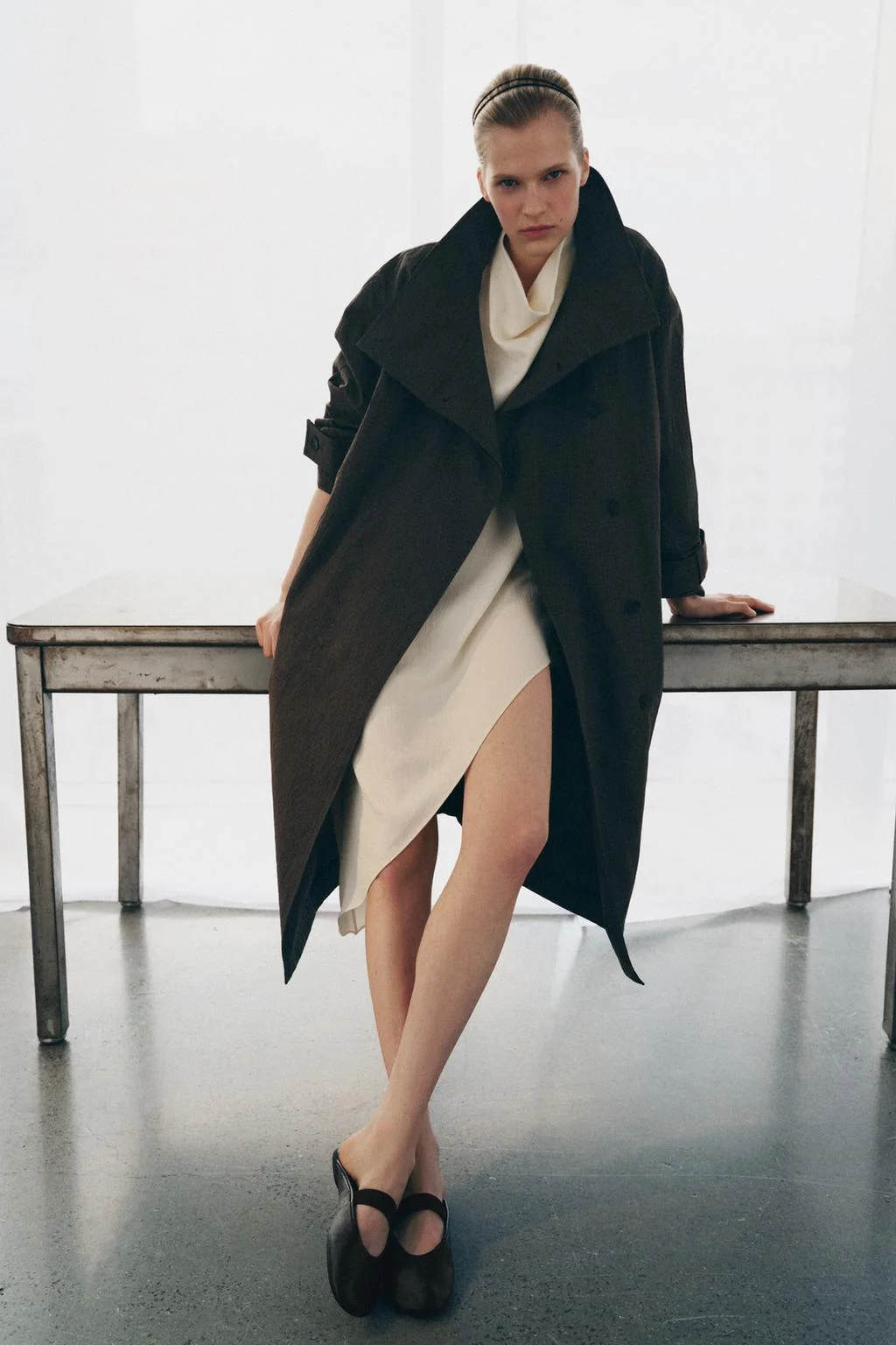 Оверсайз тренч в клетку из коллекции ZW — ТРЕНЧ