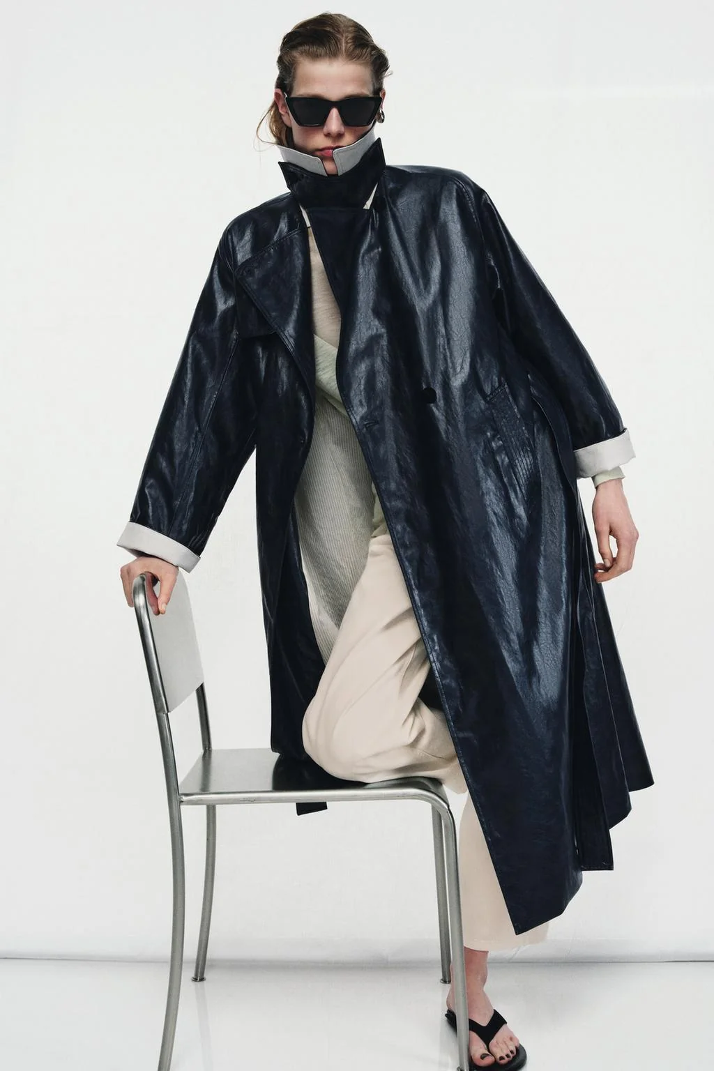 Оверсайз тренч с эффектом кожи ZW COLLECTION — ТРЕНЧ