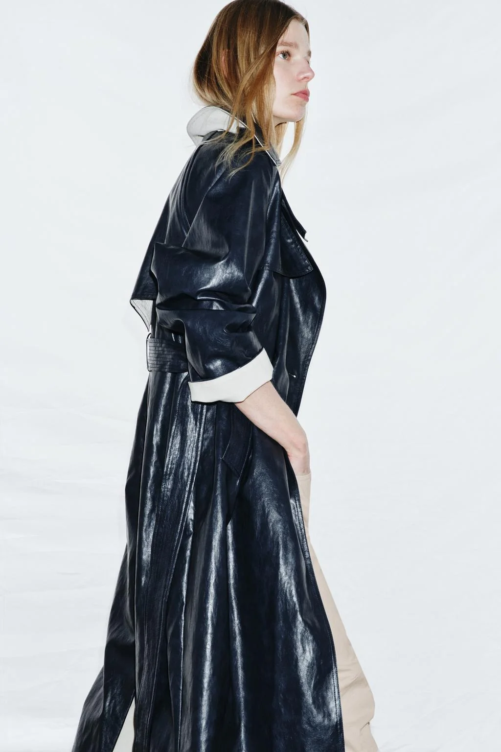 Оверсайз тренч с эффектом кожи ZW COLLECTION