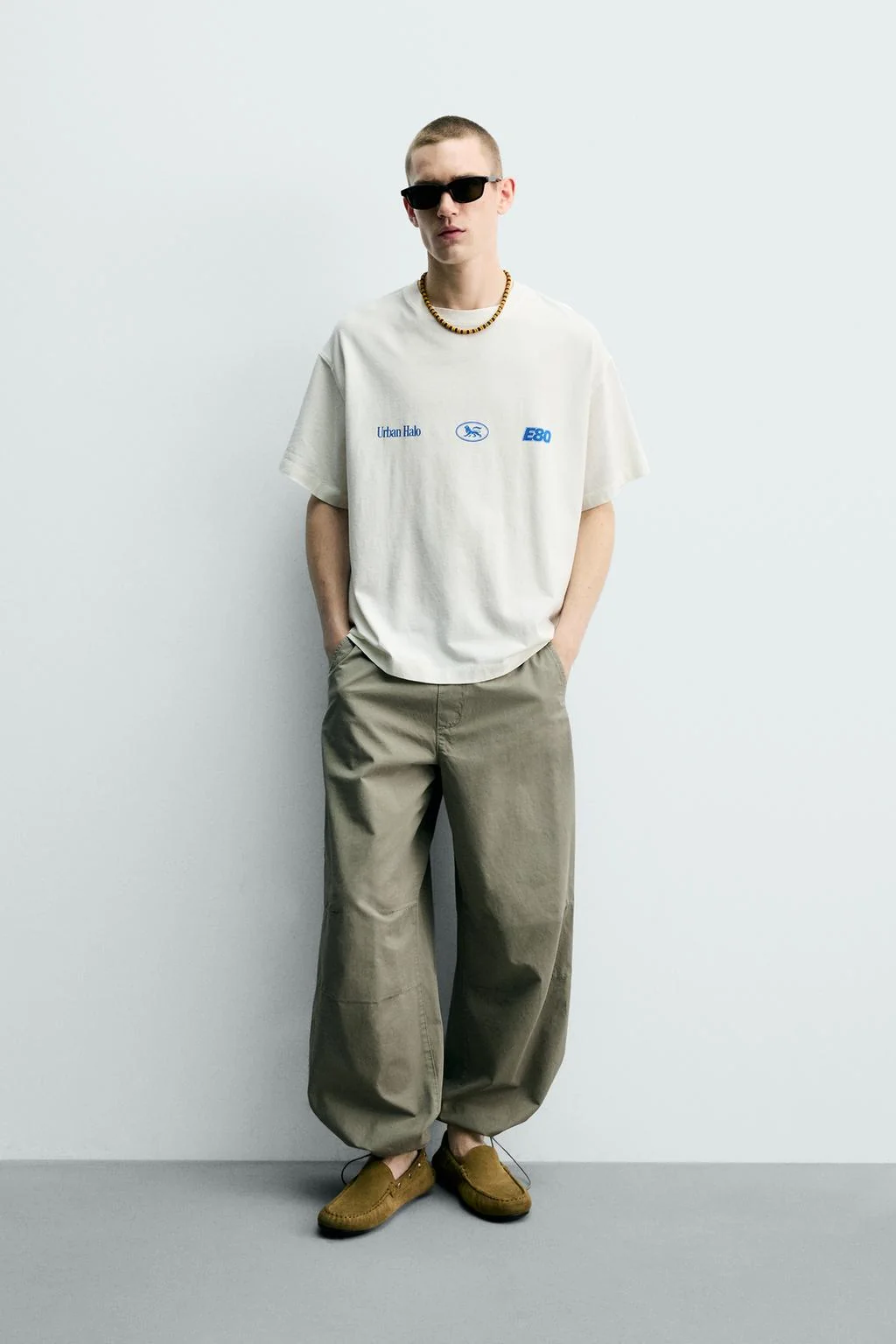 CONTRAST PRINTED SLOGAN T-SHIRT