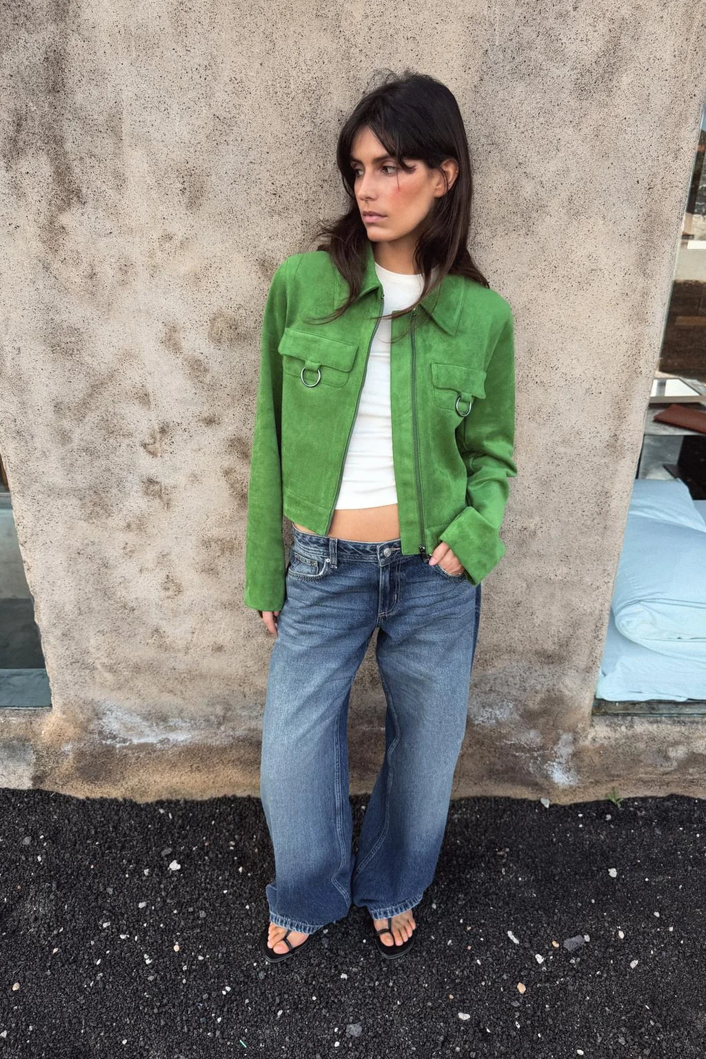 Укороченная куртка из искусственной замши