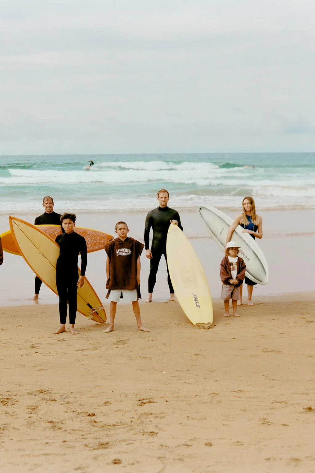 ФУТБОЛКА С ФОТОПРИНТОМ И ЛОГОТИПОМ PUKAS SURF