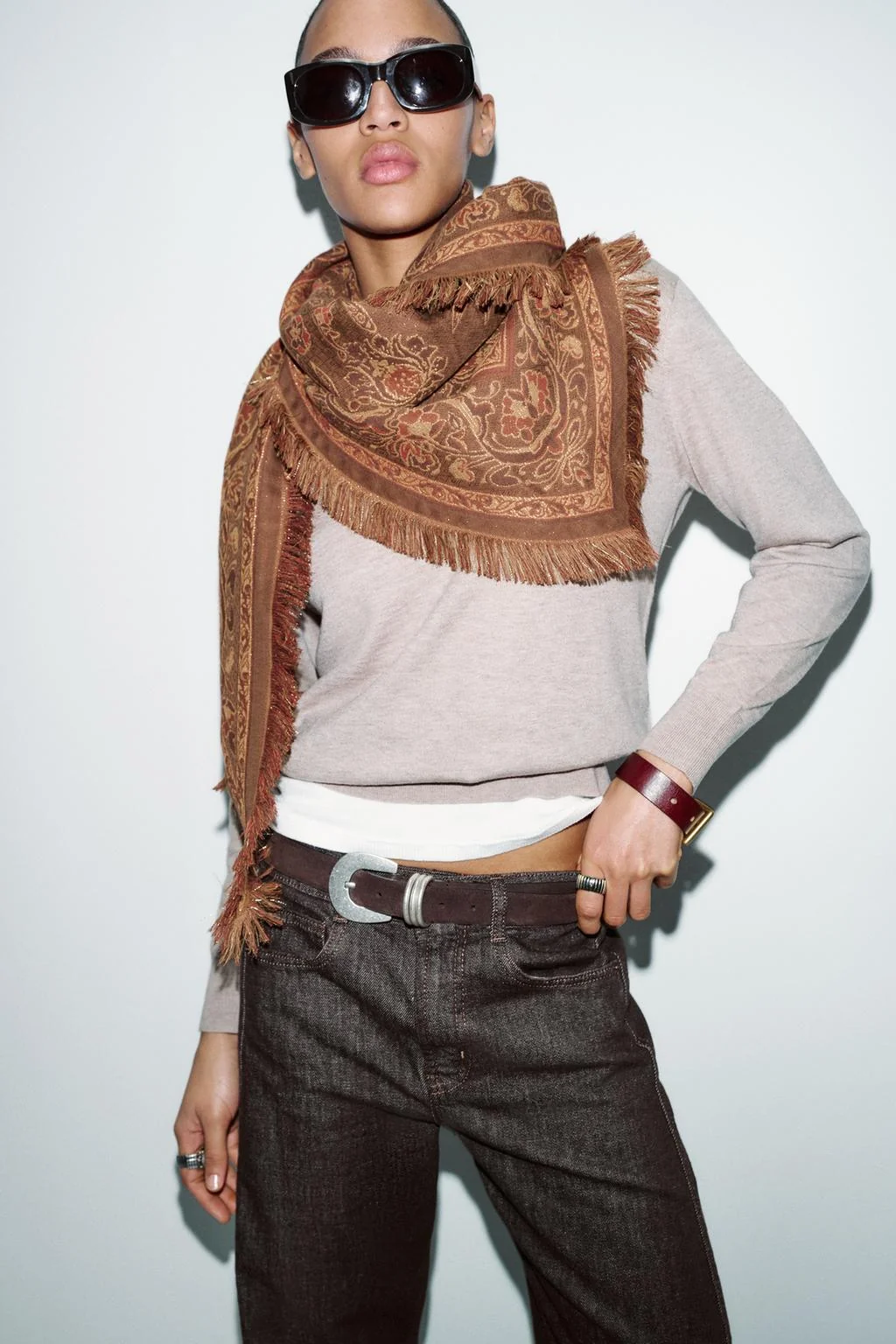 Треугольный жаккардовый шарф — Галстуки | шарфы