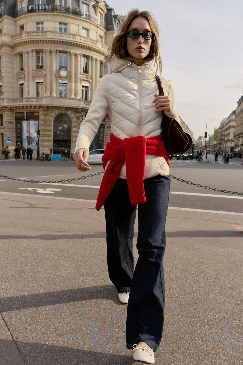 Дутая куртка с контрастными деталями