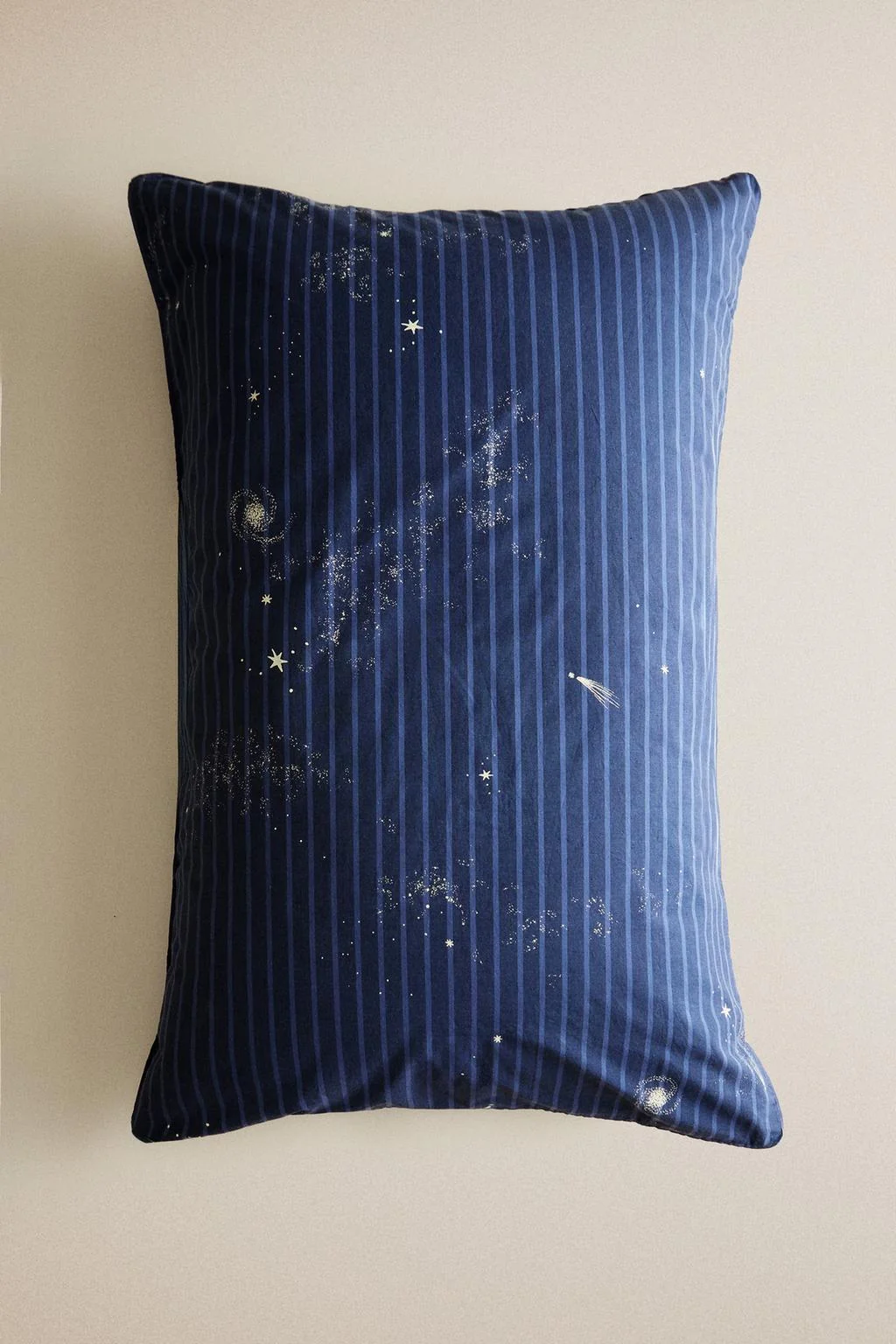 CHILDREN'S STRIPED SPACE PILLOWCASE