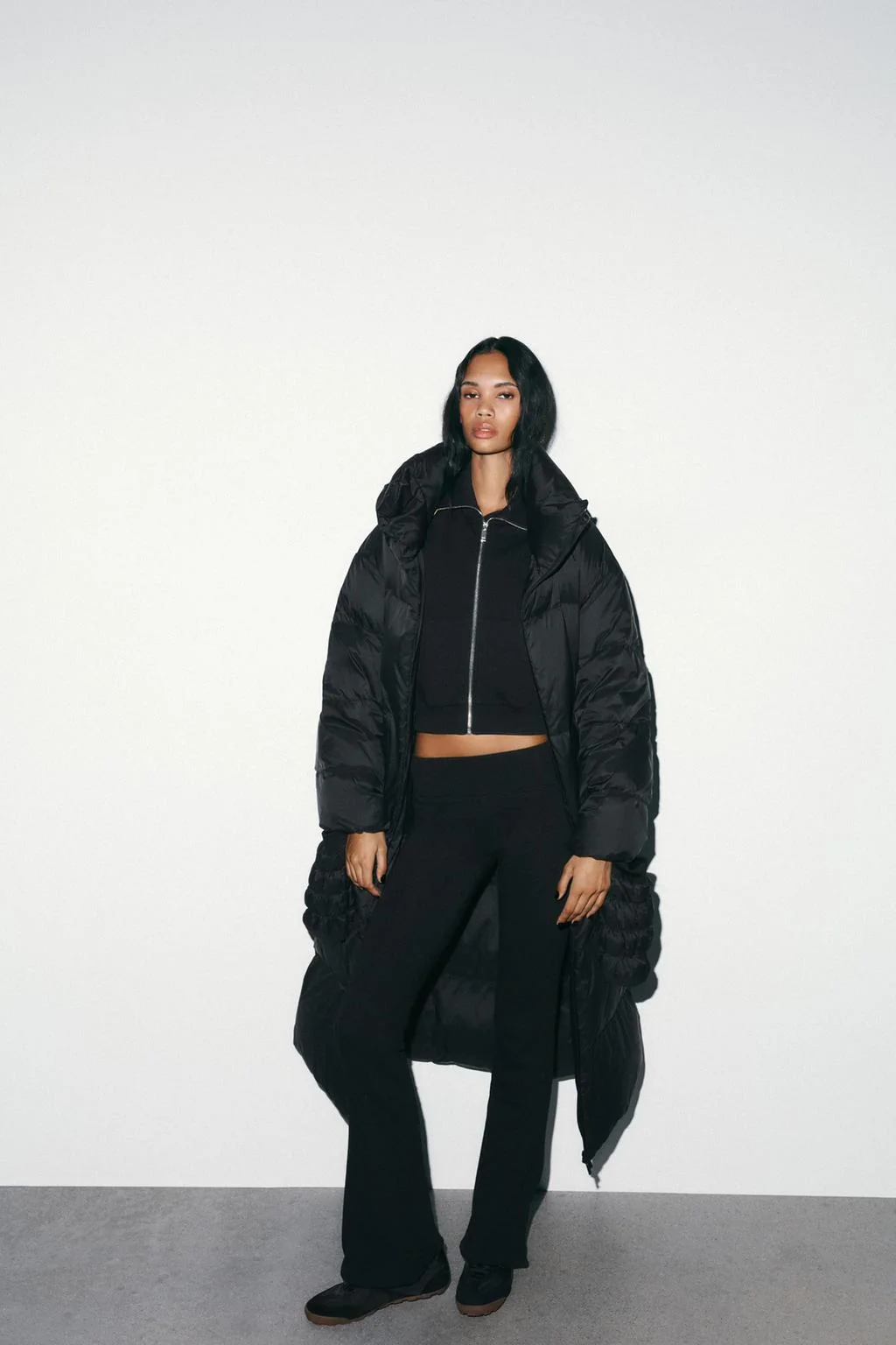 Анорак пуховик с наполнителем 70% пух 30% перо, капюшон, перчатки и водонепроницаемые свойства — Пуховики