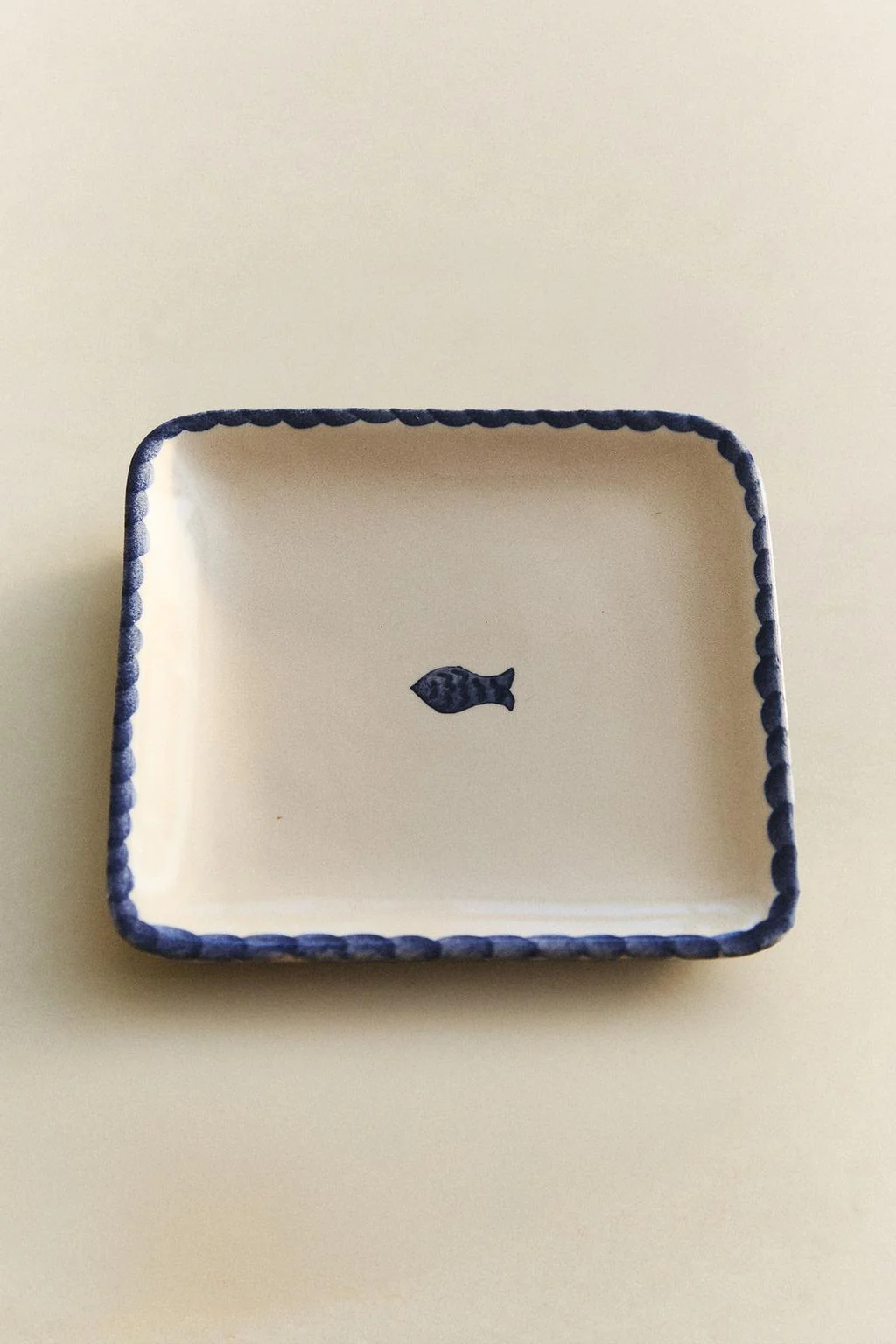 FISH CERAMIC BATHROOM SOAP DISH