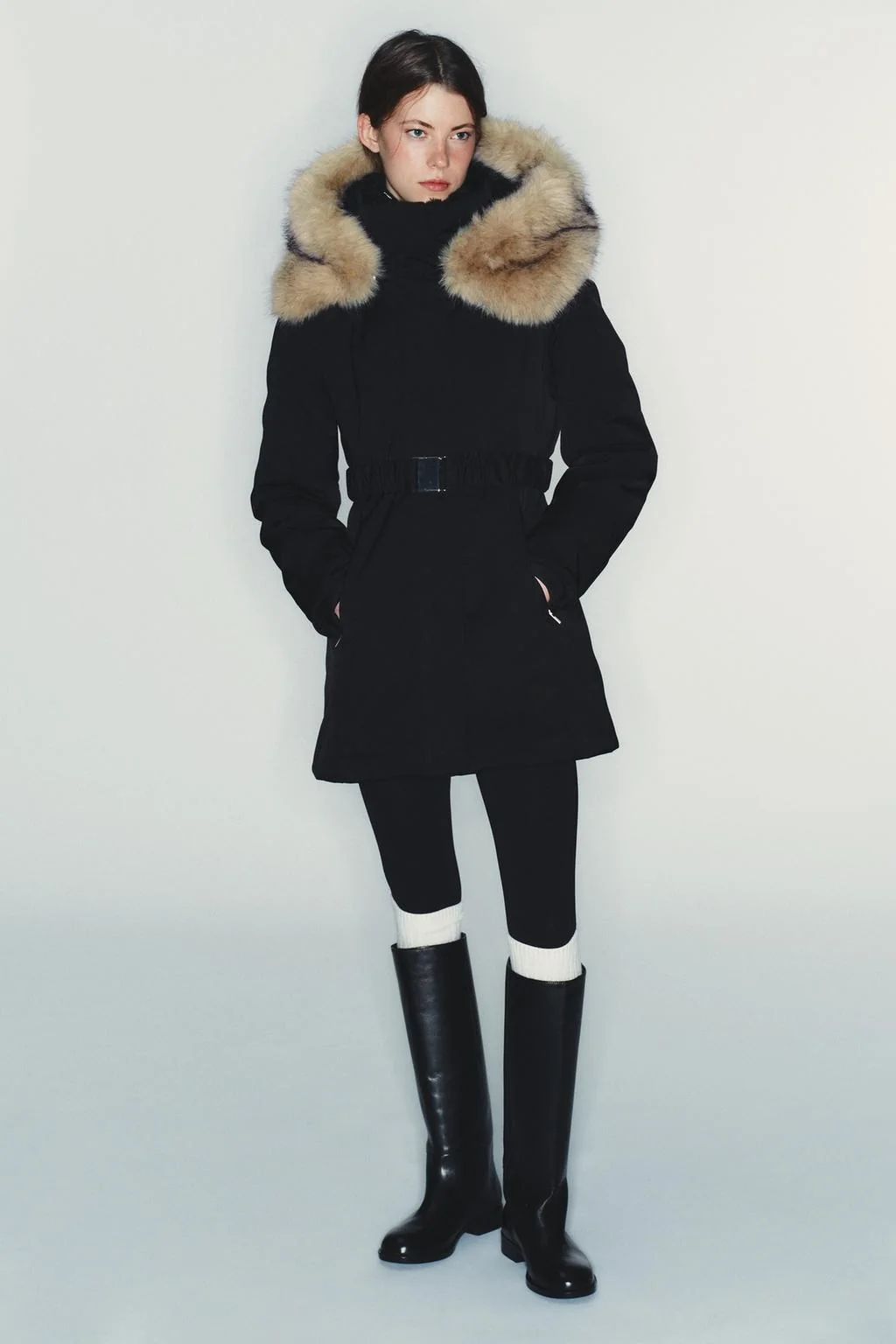 Анорак пуховик с искусственным мехом на капюшоне, водонепроницаемый и ветрозащитный — Пуховики