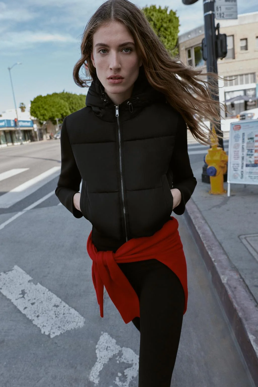 Куртка пуховик с контрастной отделкой — Пуховики