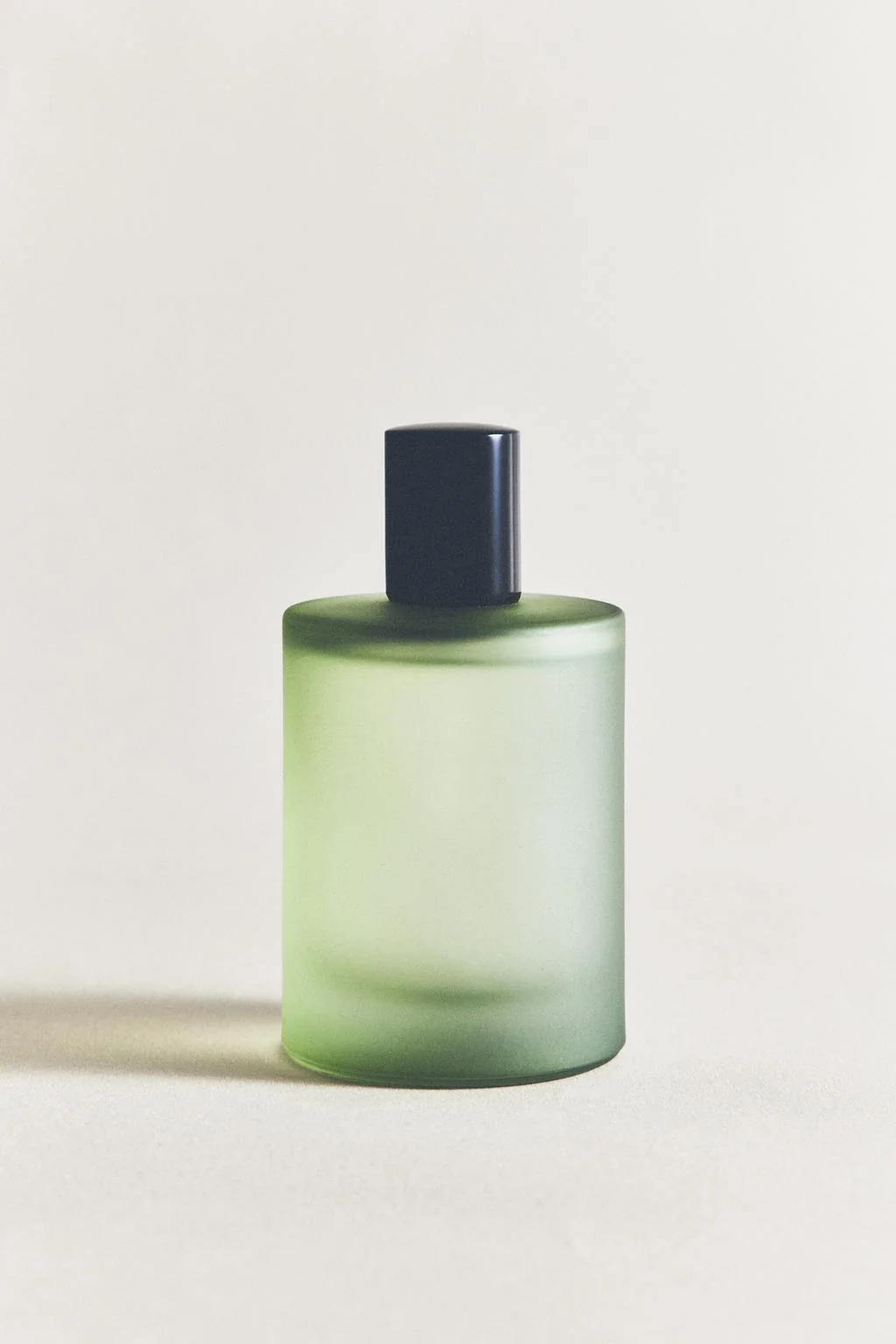(350 G) TUBEROSE SCENTED CANDLE