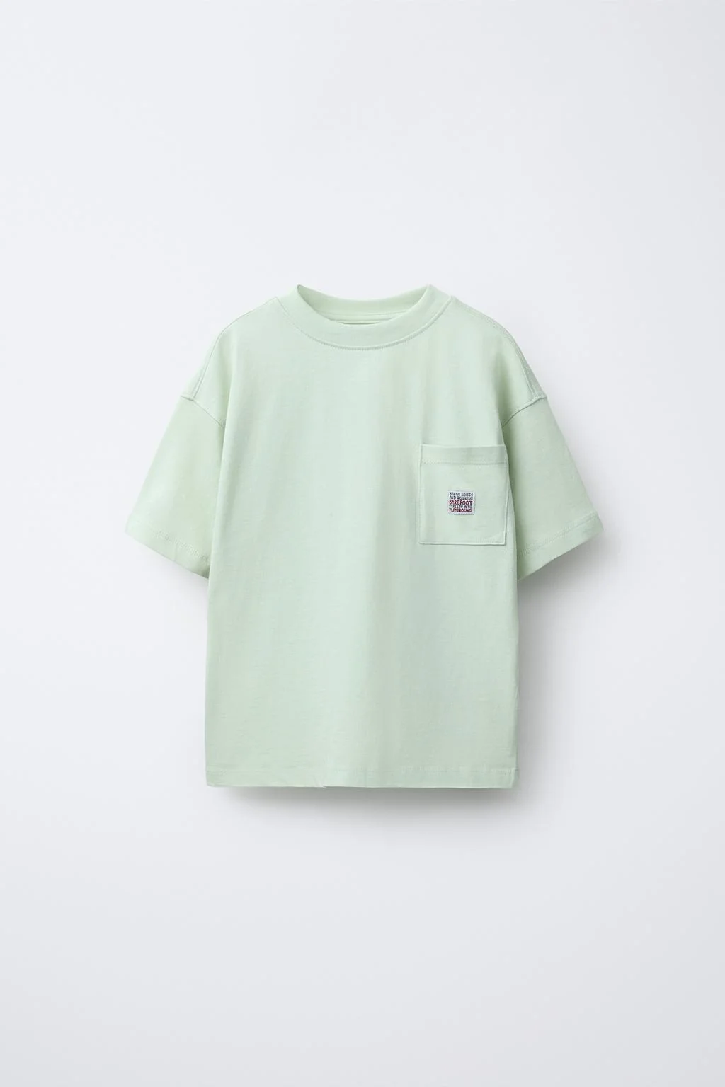 T-SHIRT WITH LABEL POCKET