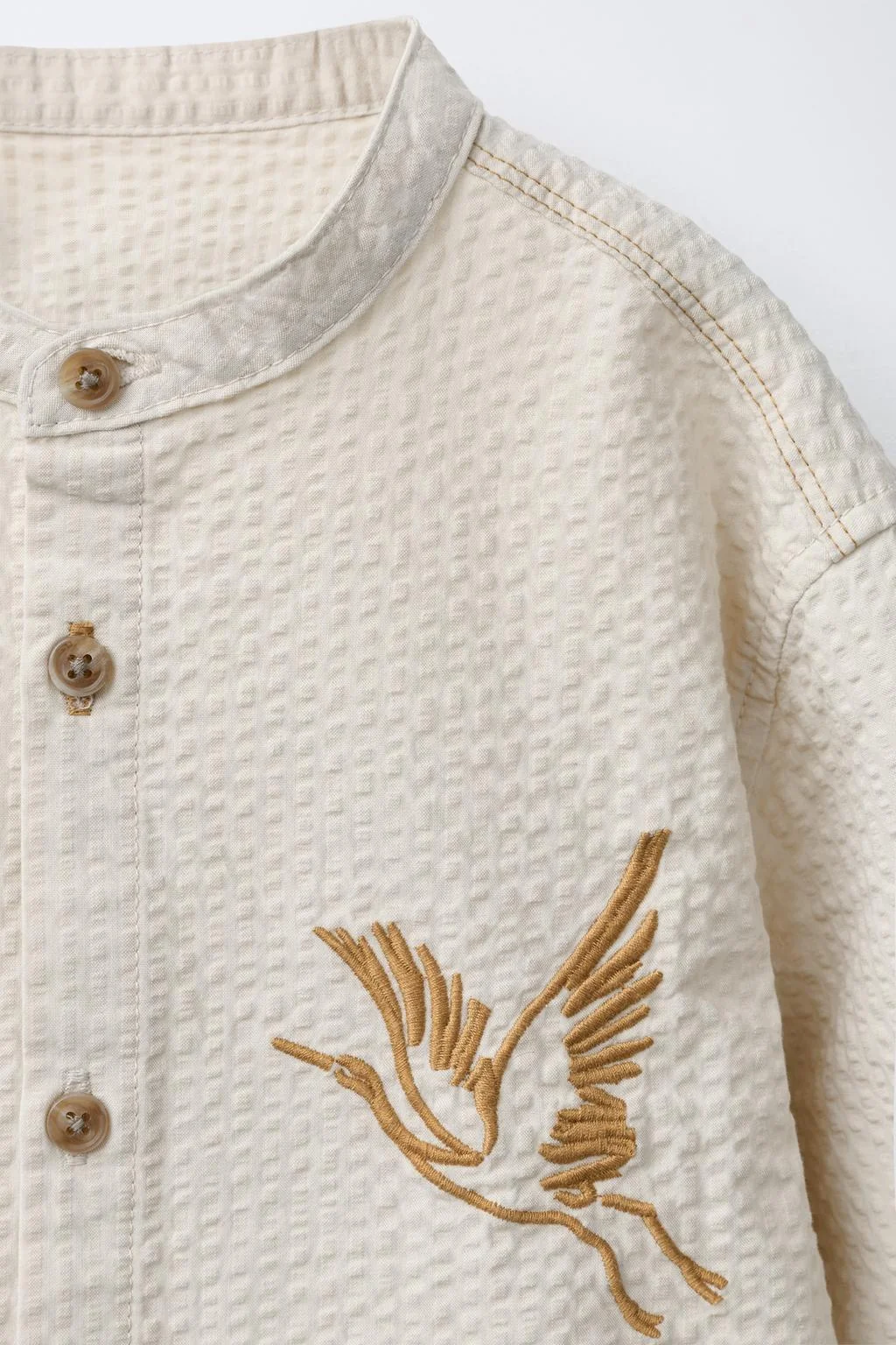 EMBROIDERED BIRD SEERSUCKER STAND COLLAR SHIRT