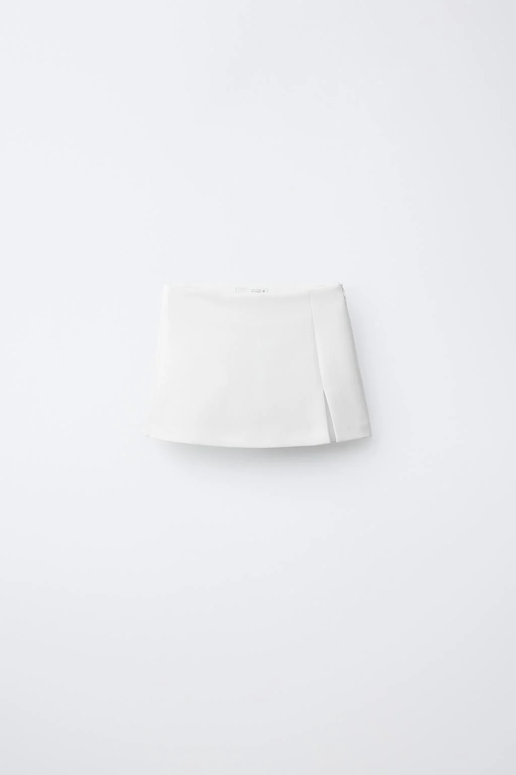 PLAIN BERMUDA SKORT