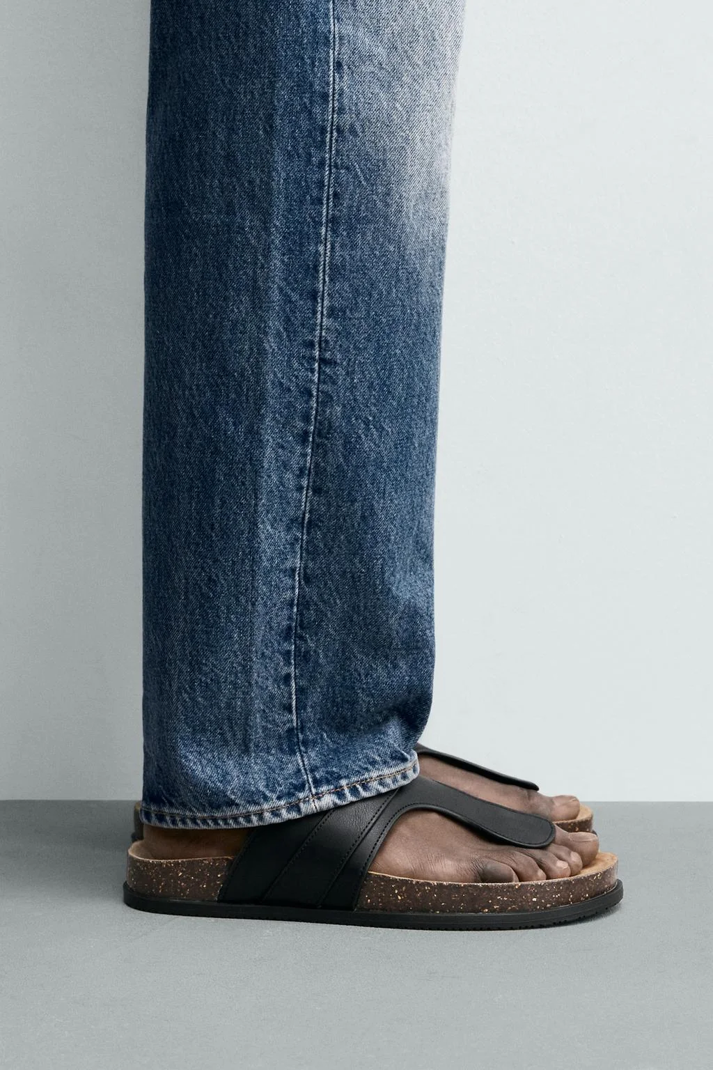 LEATHER SANDALS