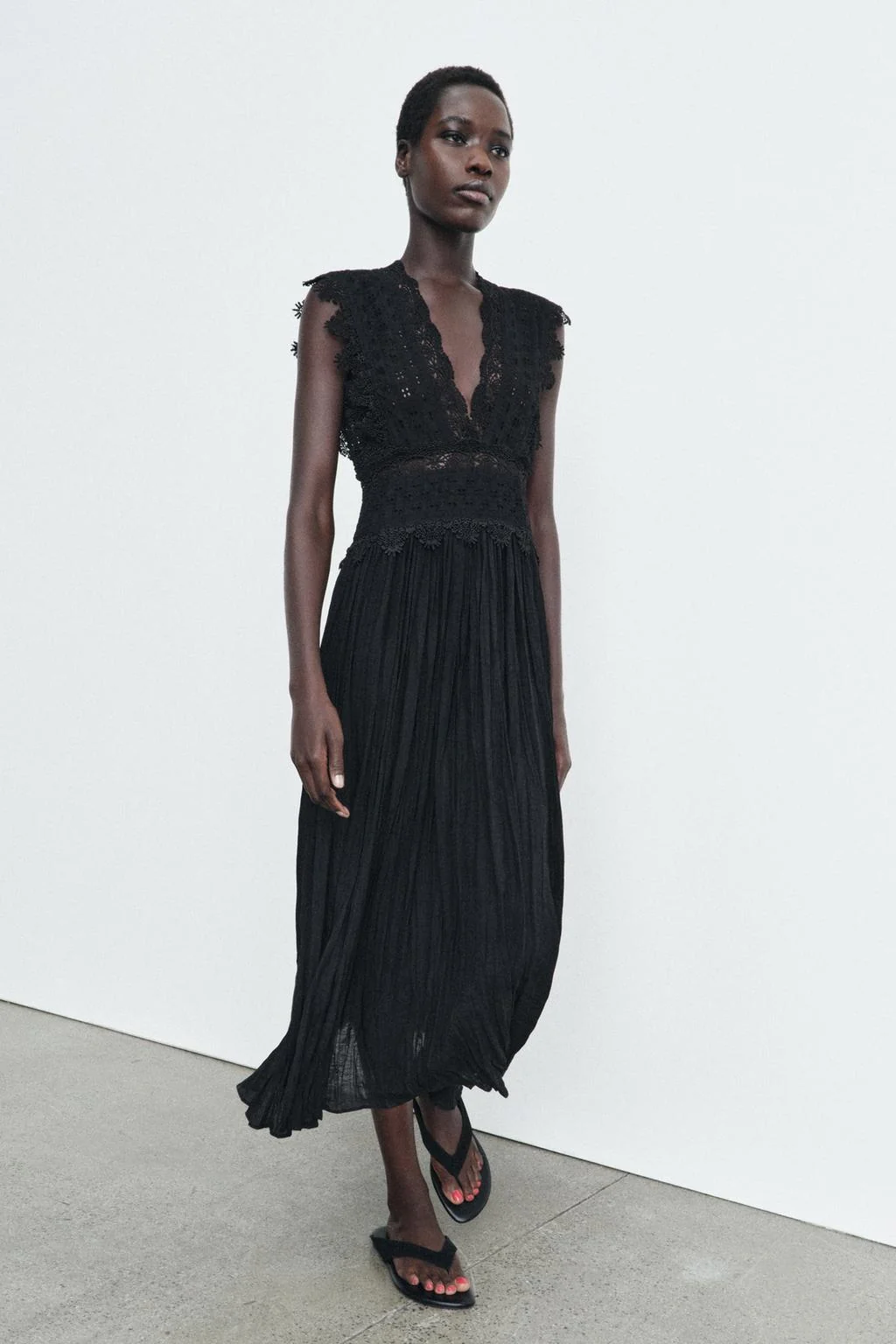 Кружевное платье коллекции ZW