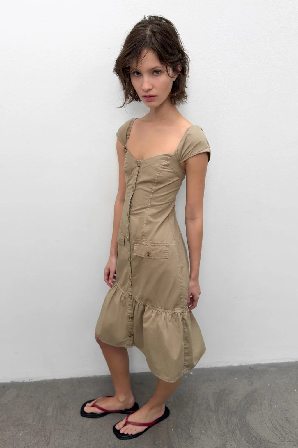 Платье миди с пуговицами