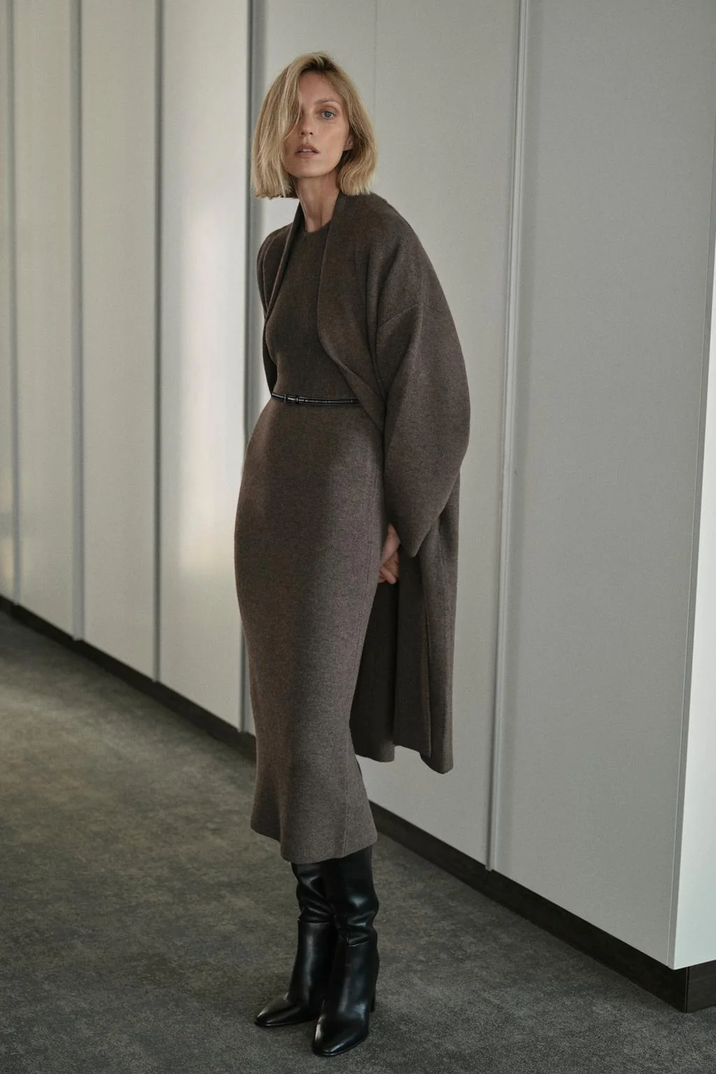 Платье миди с поясом