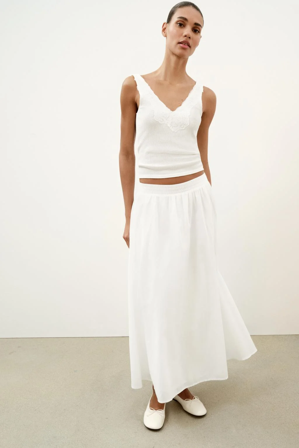 Рубчатый топ с кружевом