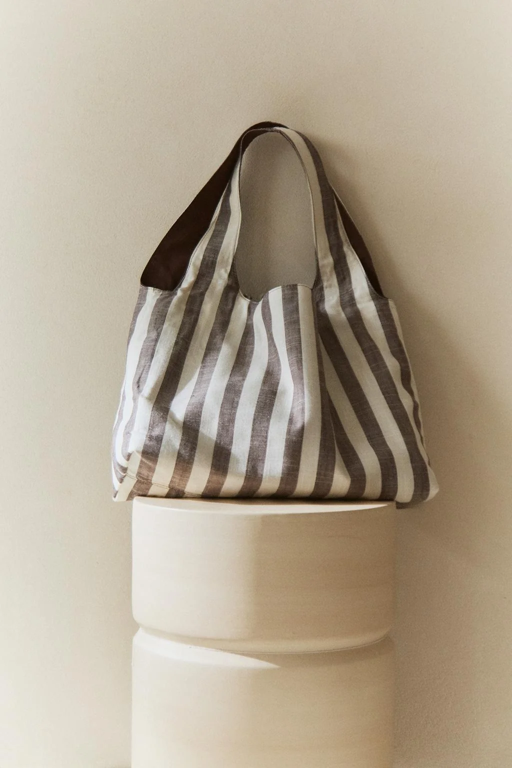 REVERSIBLE TOTE BAG