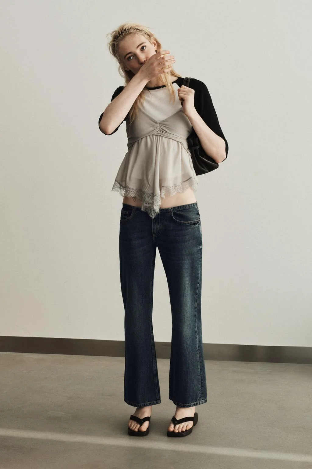 Кружевной топ из жоржета