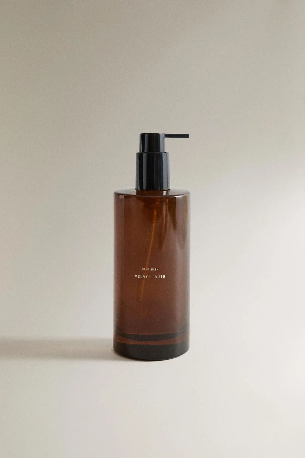 Жидкое мыло для рук Velvet Cuir (300 мл) — Средства для гигиены и кремы