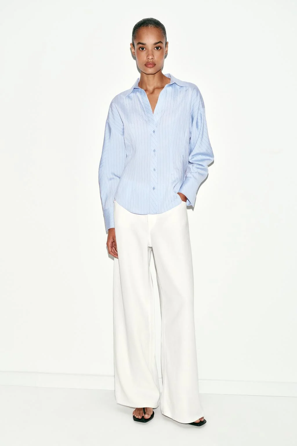 Приталенная рубашка в полоску