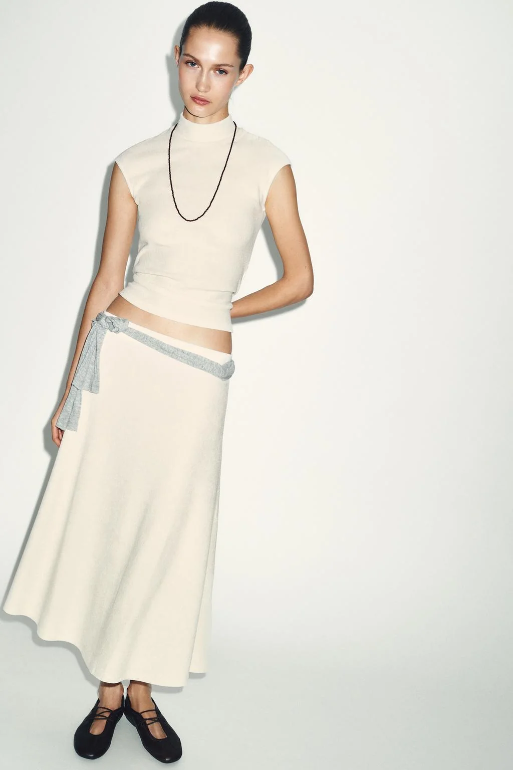 Топ с высоким воротом