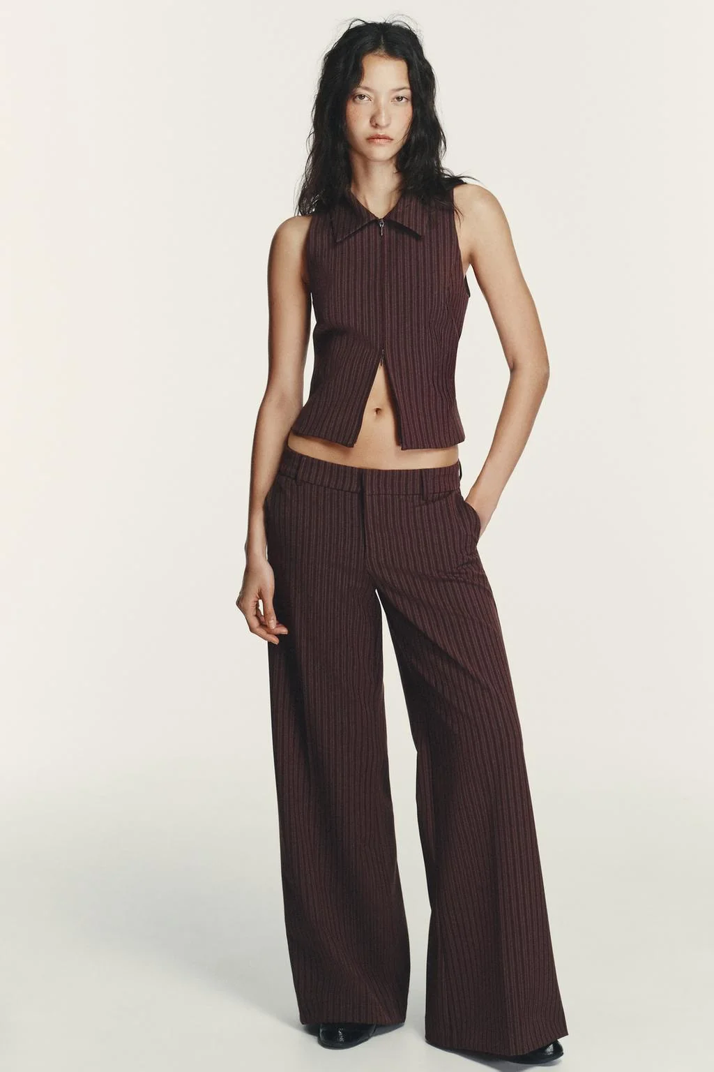 Полосатый жилет на молнии