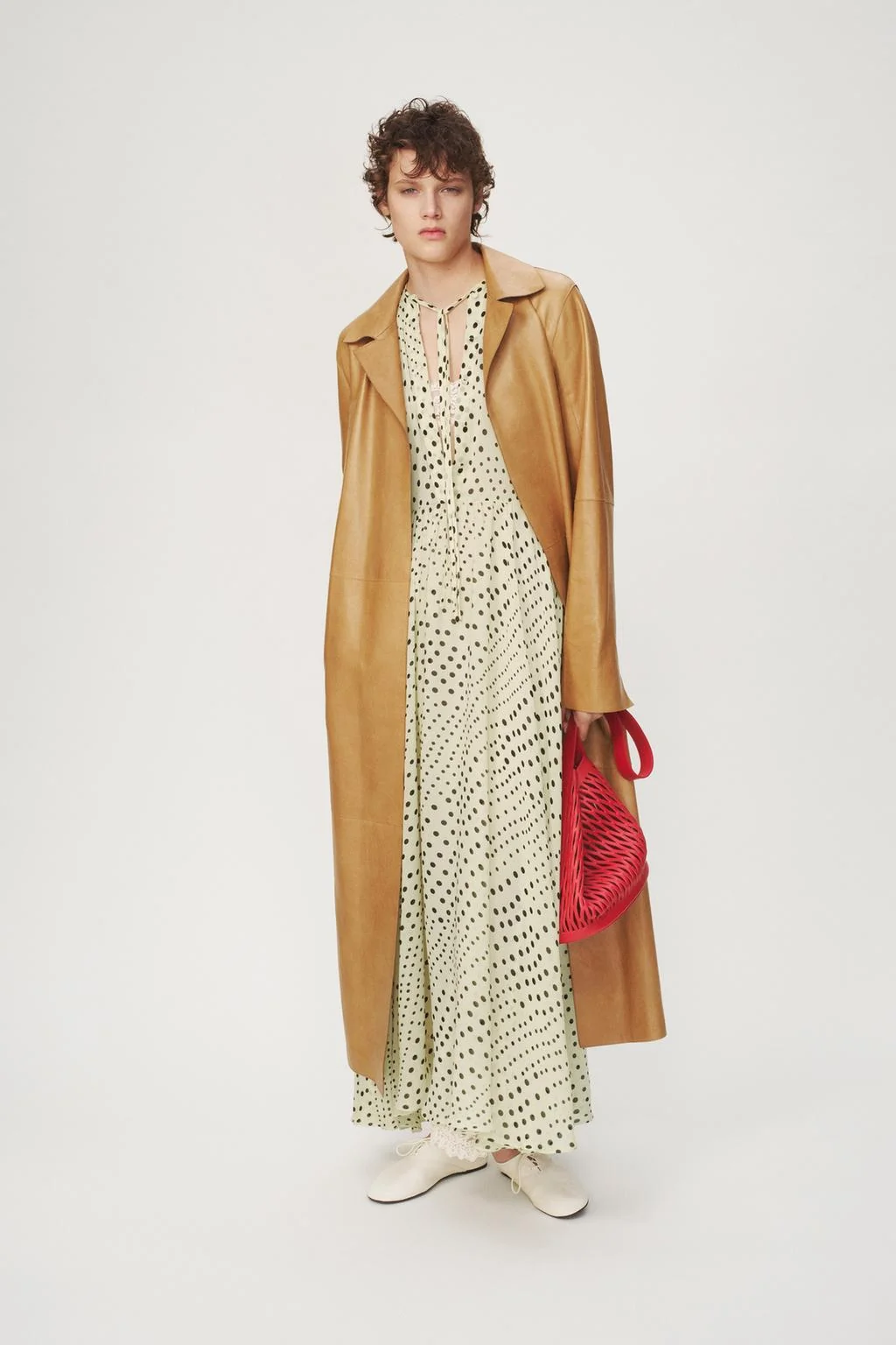 Платье в горошек - базовый предмет Zara Woman