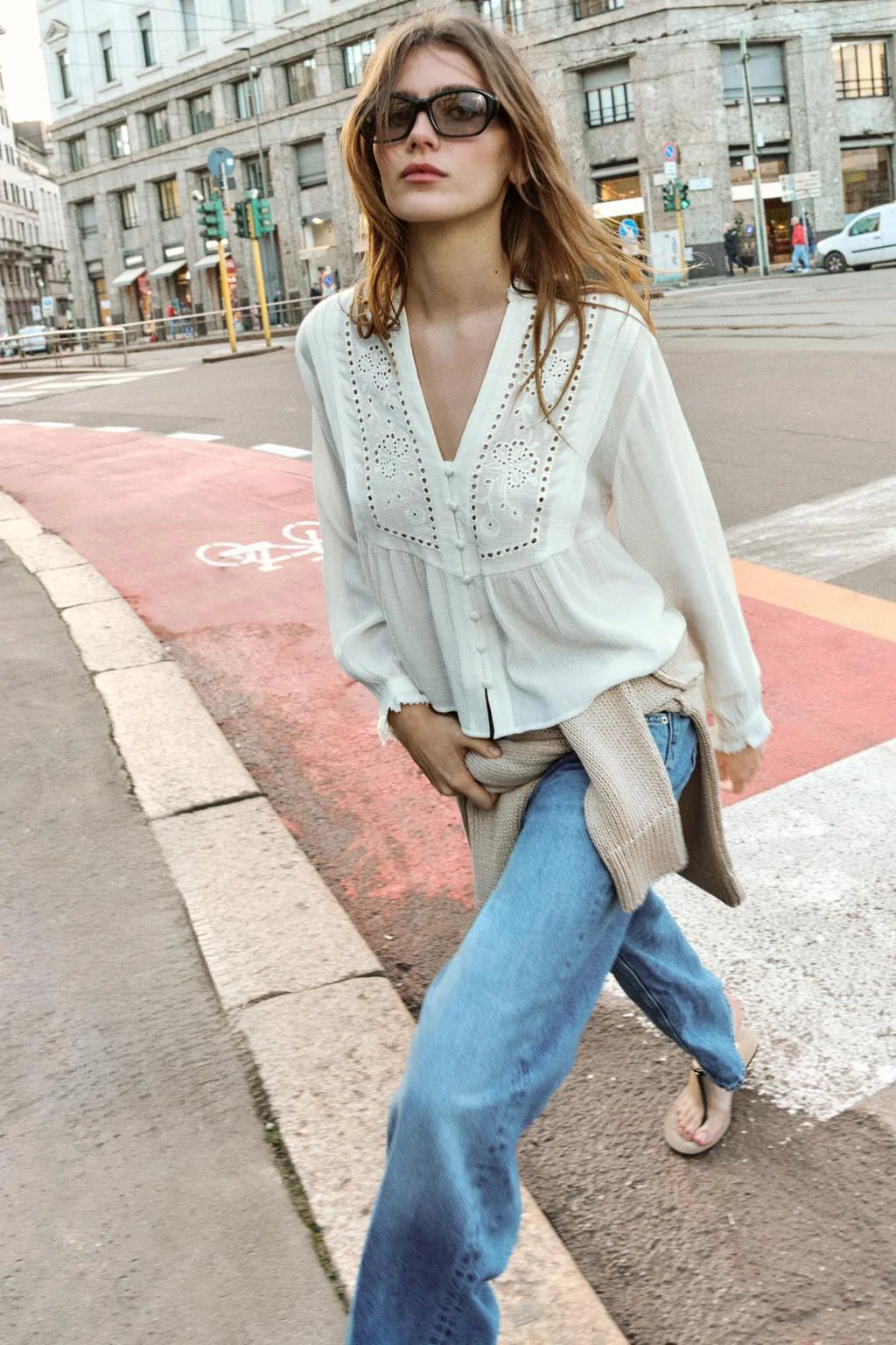 Вышитая блуза