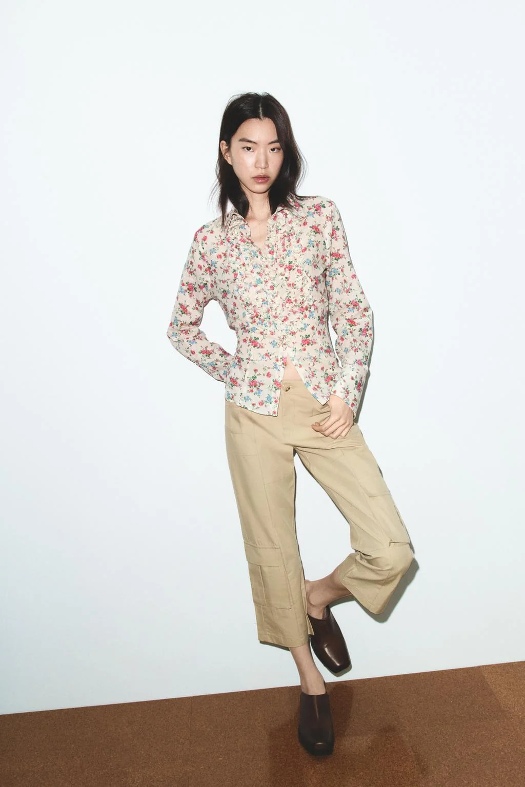 Рубашка с оборками в цветочный принт