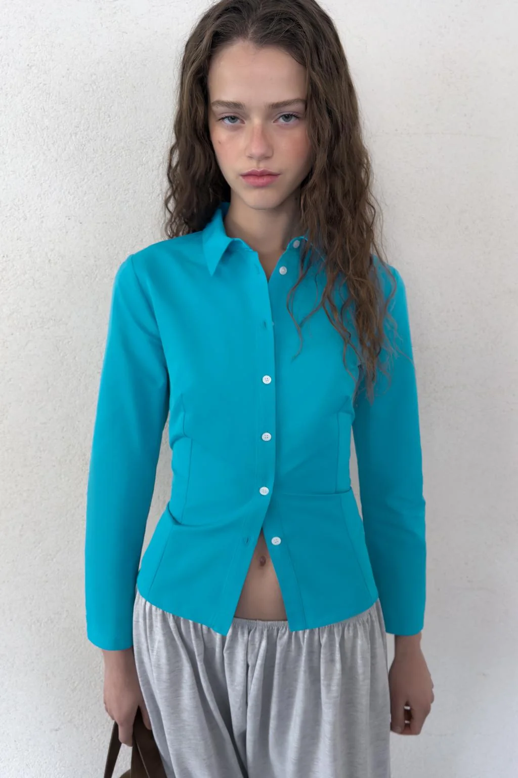 Сшитая рубашка из тафты