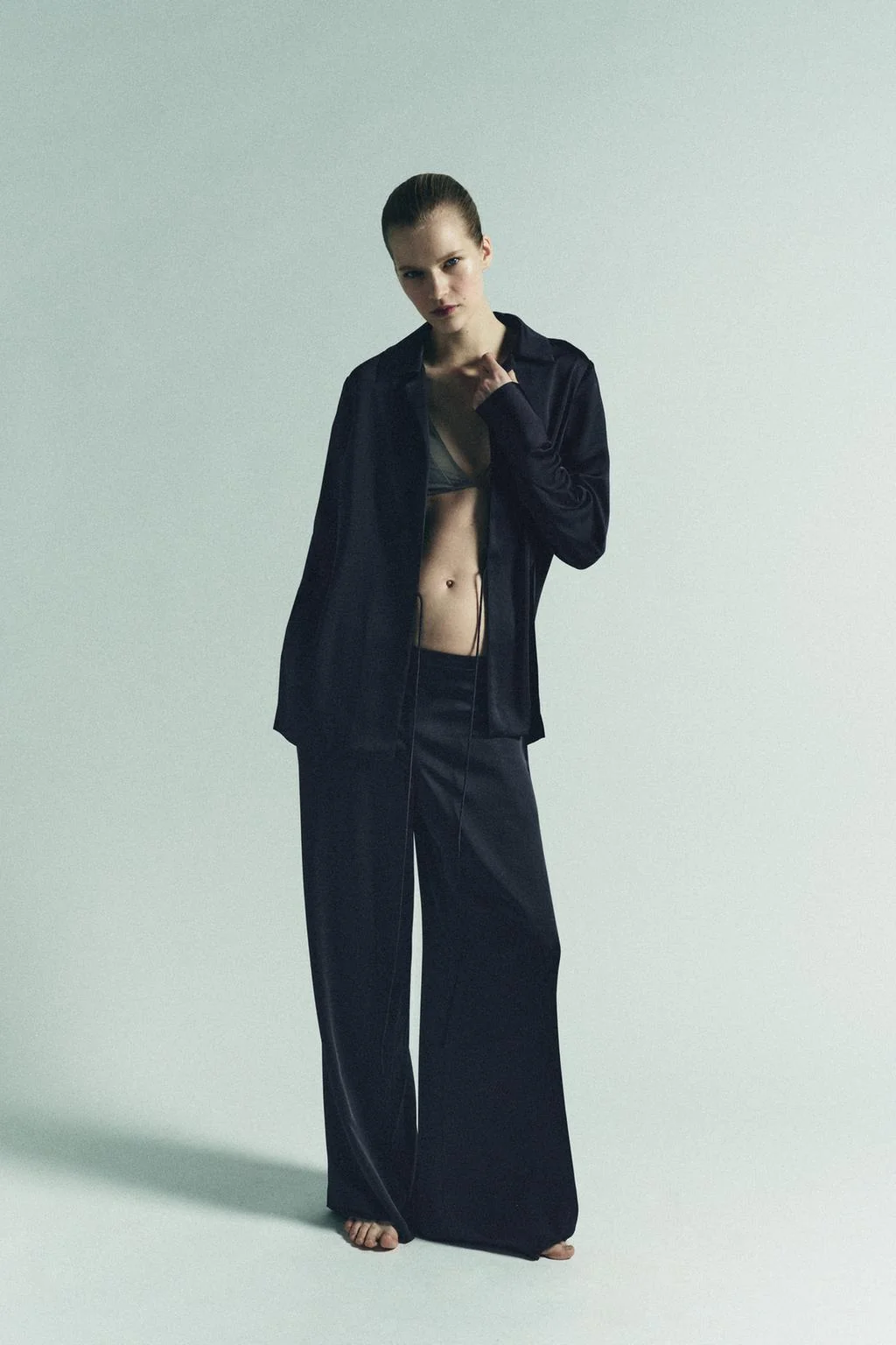 Атласная рубашка с бантом — Бант