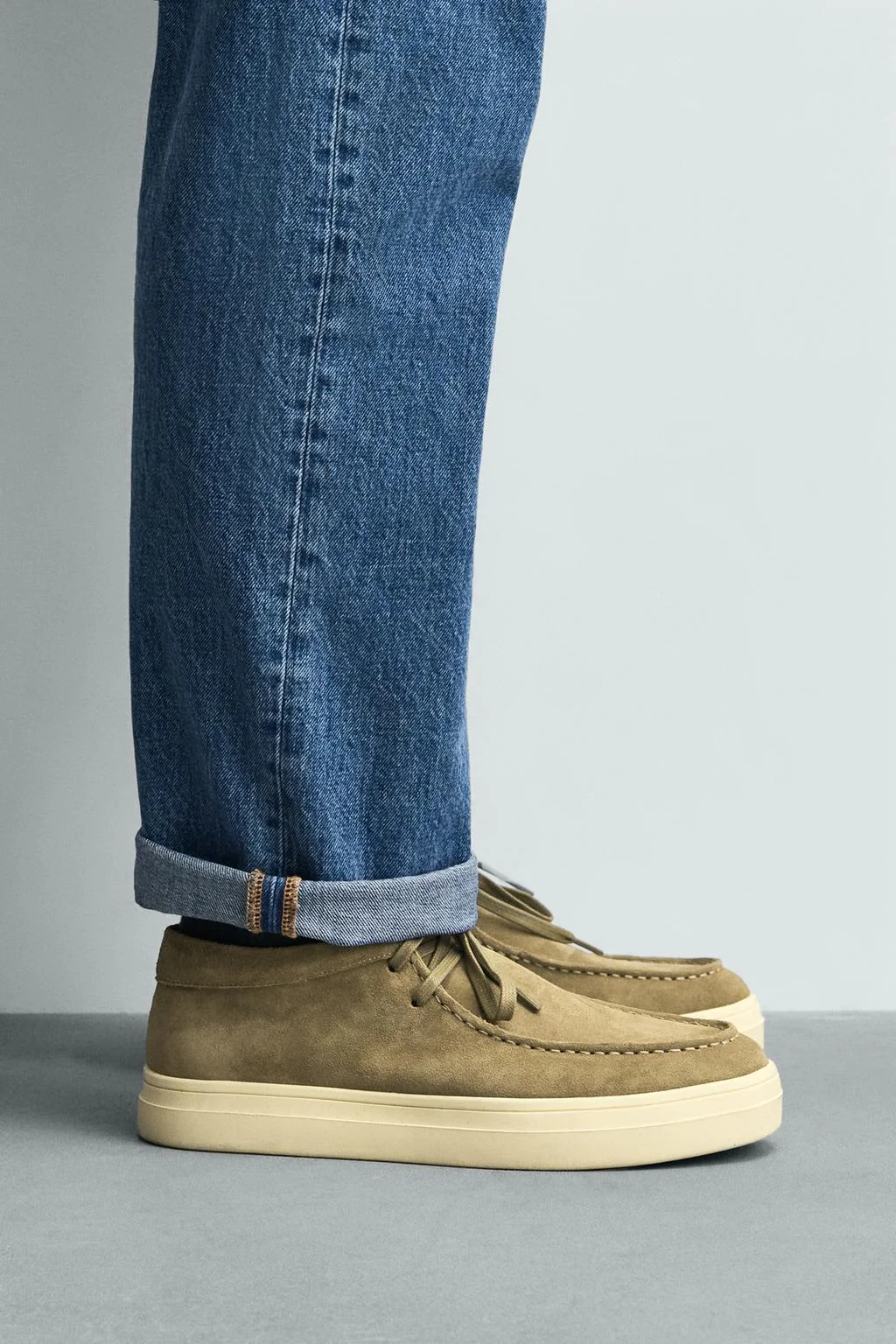 Кожаные мокасины