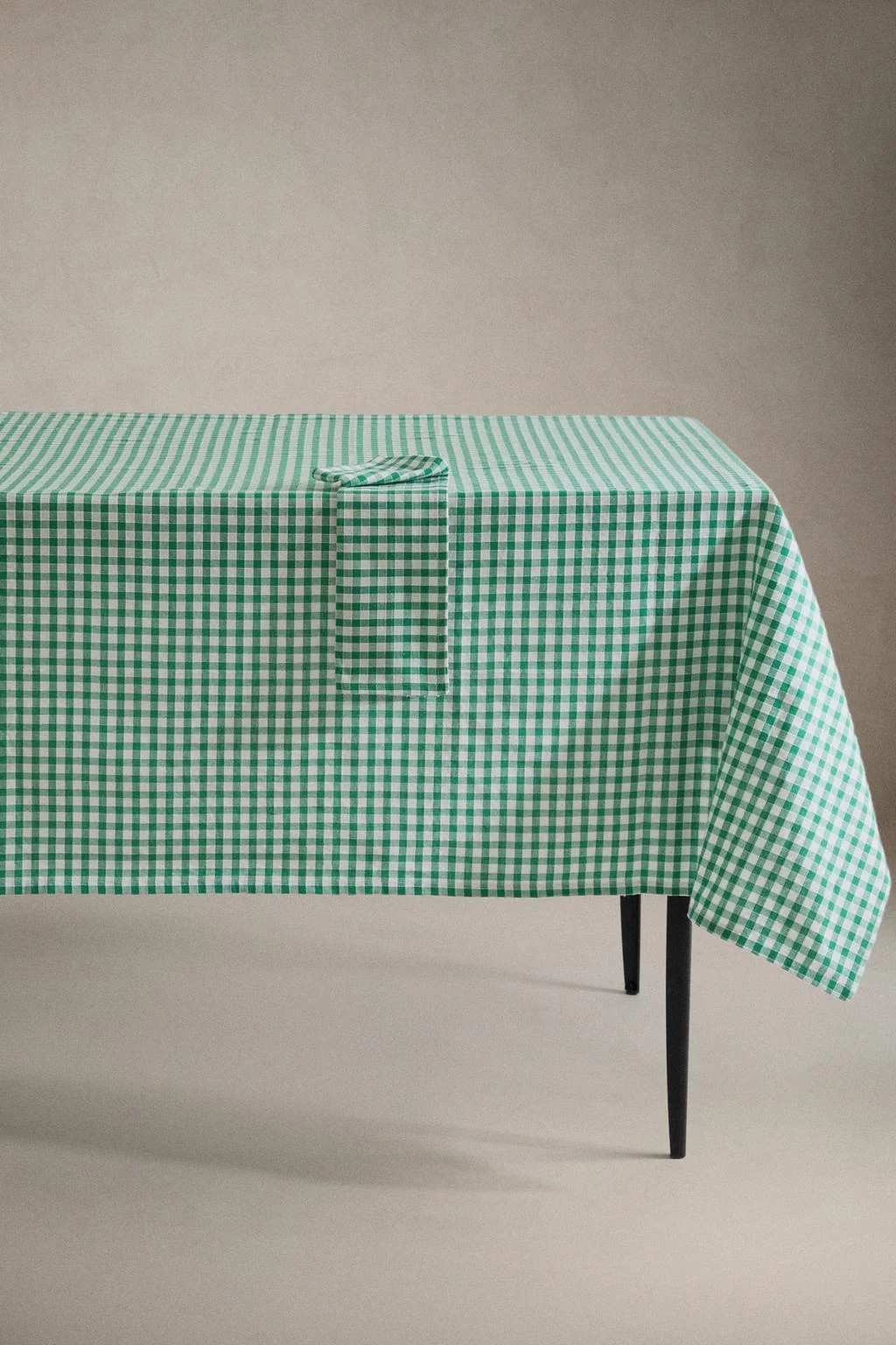 Скатерть в клетку гингем