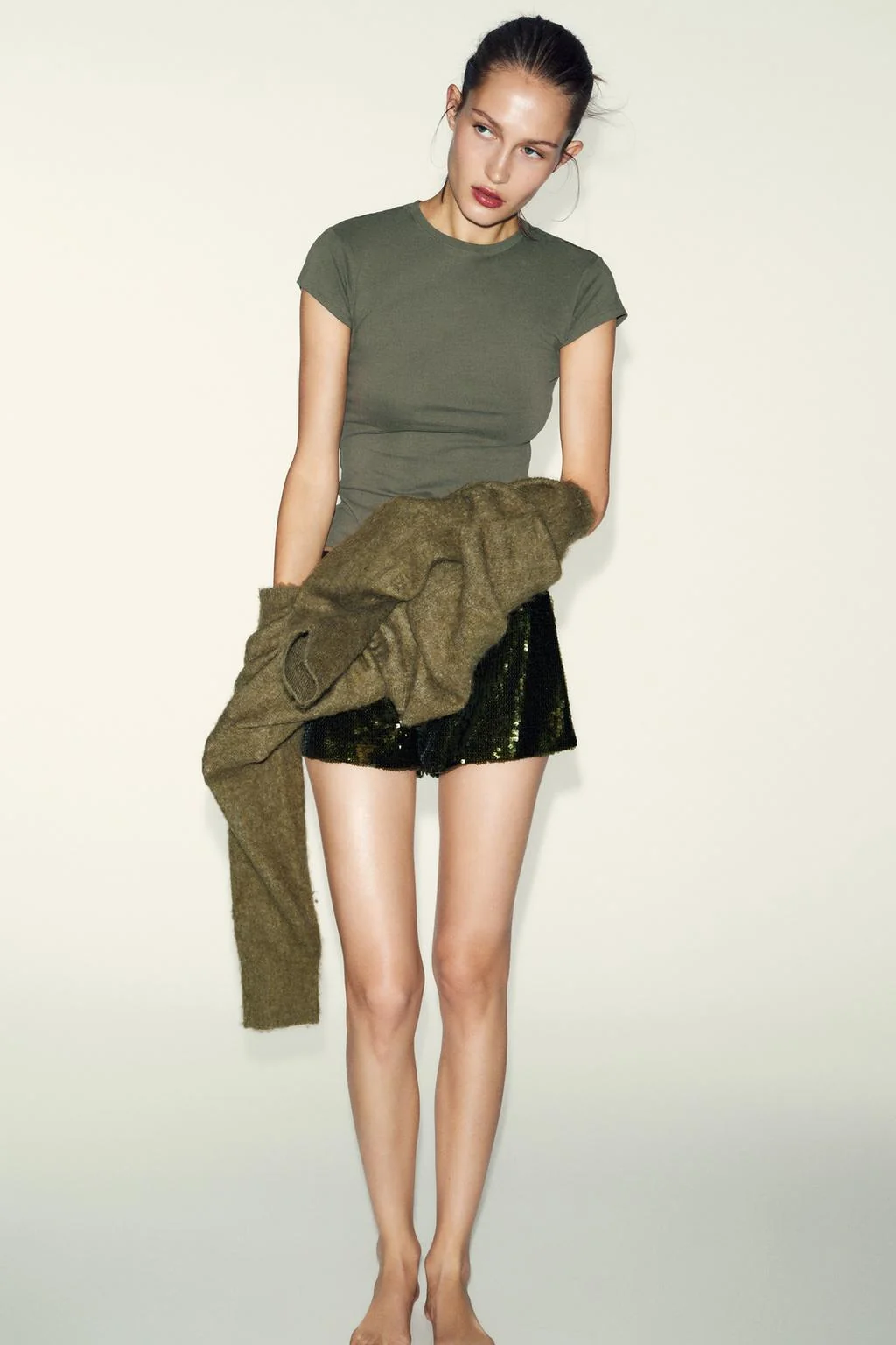 Футболка с коротким рукавом зауженного кроя