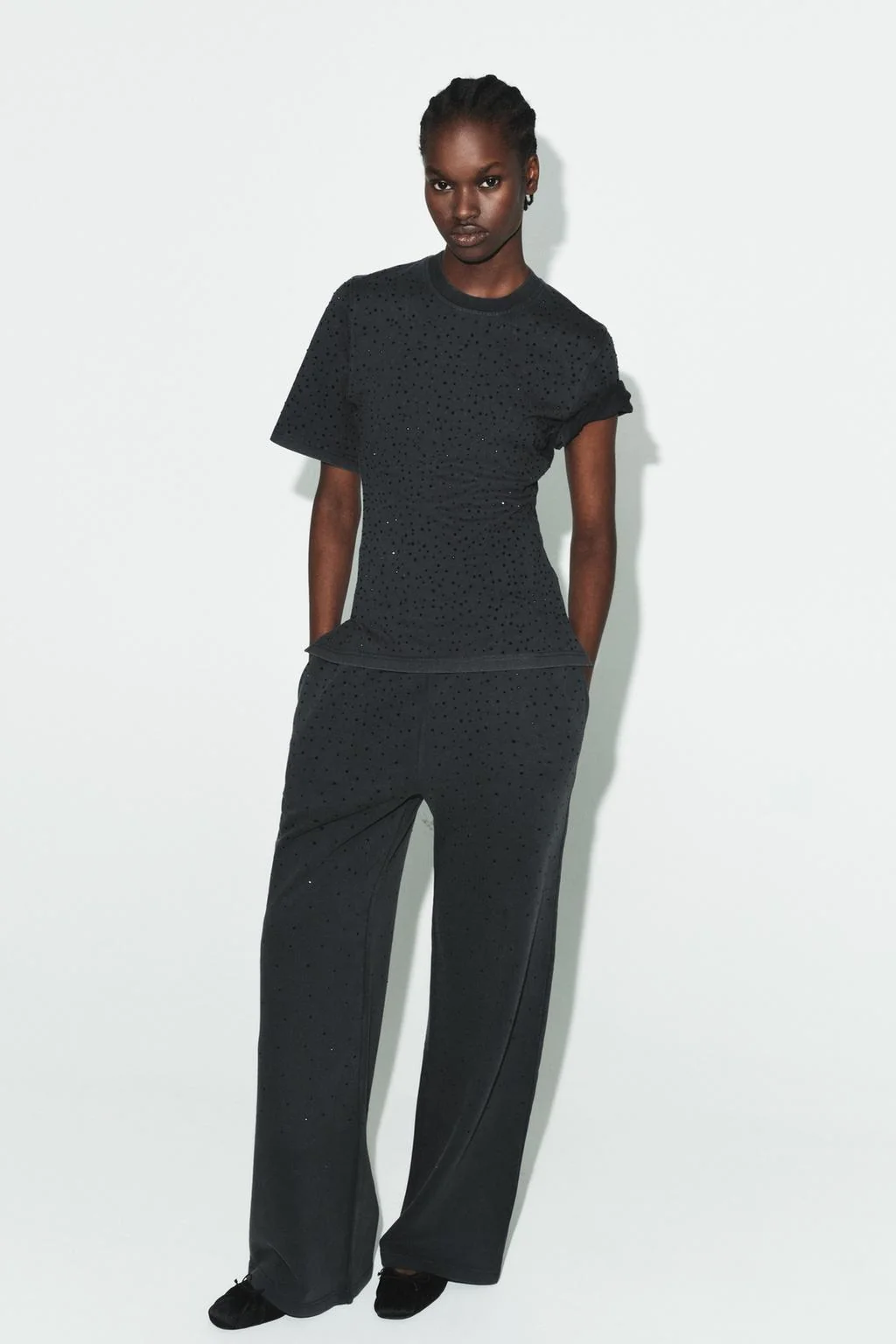 Футболка с коротким рукавом и блеском