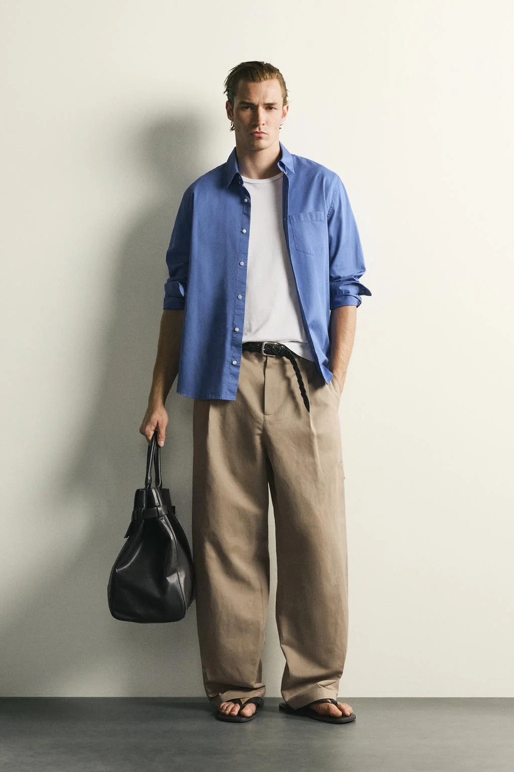 Свободные брюки со складками