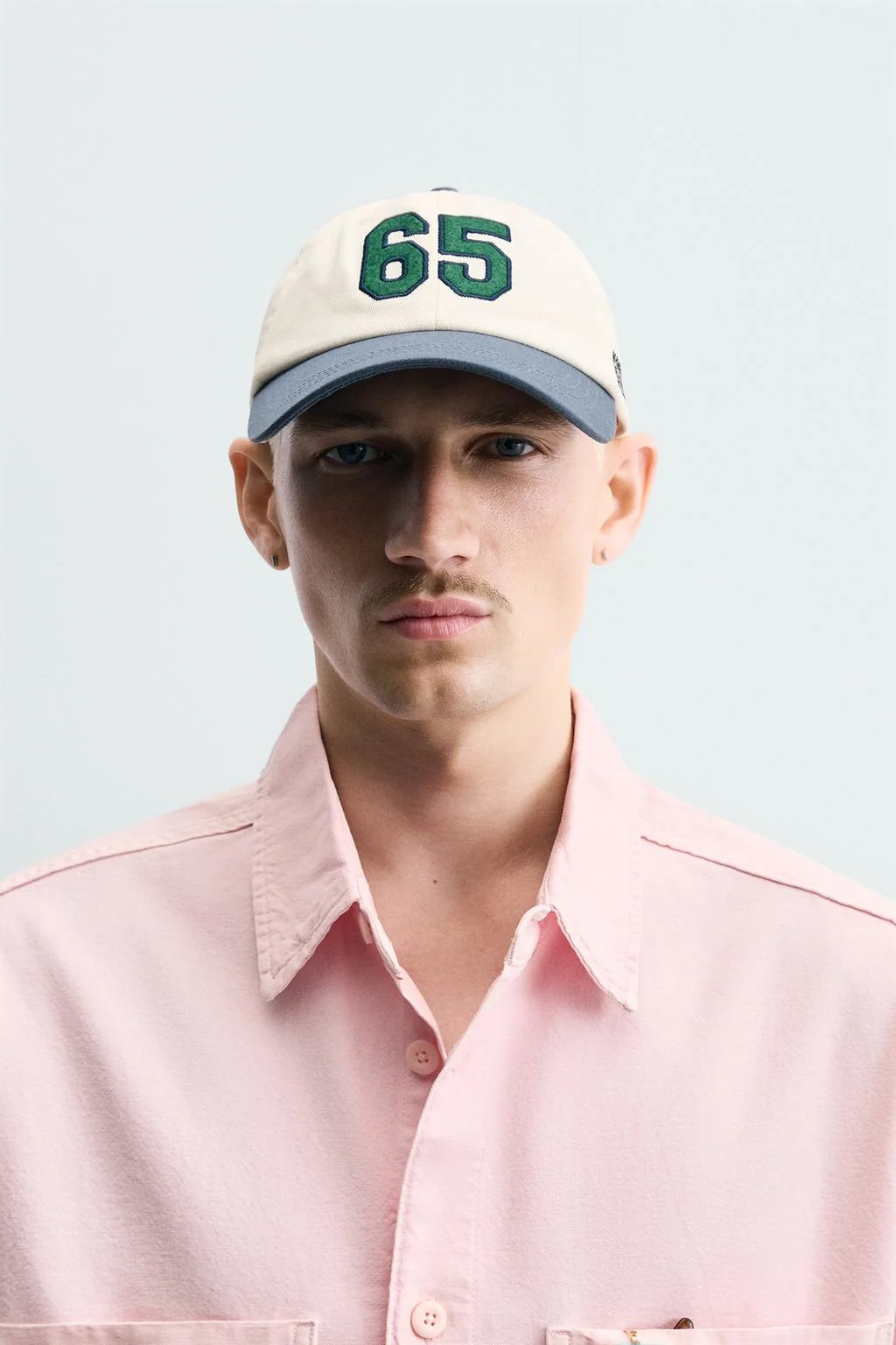 Contrast embroidery cap