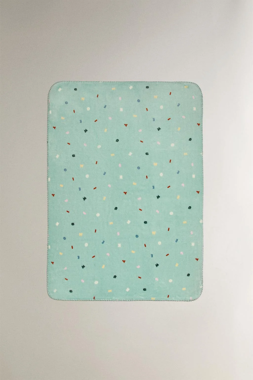 Детское флисовое одеяло Микки и Минни ©Дисней с буквами — Площадки для новрожки | кресташки