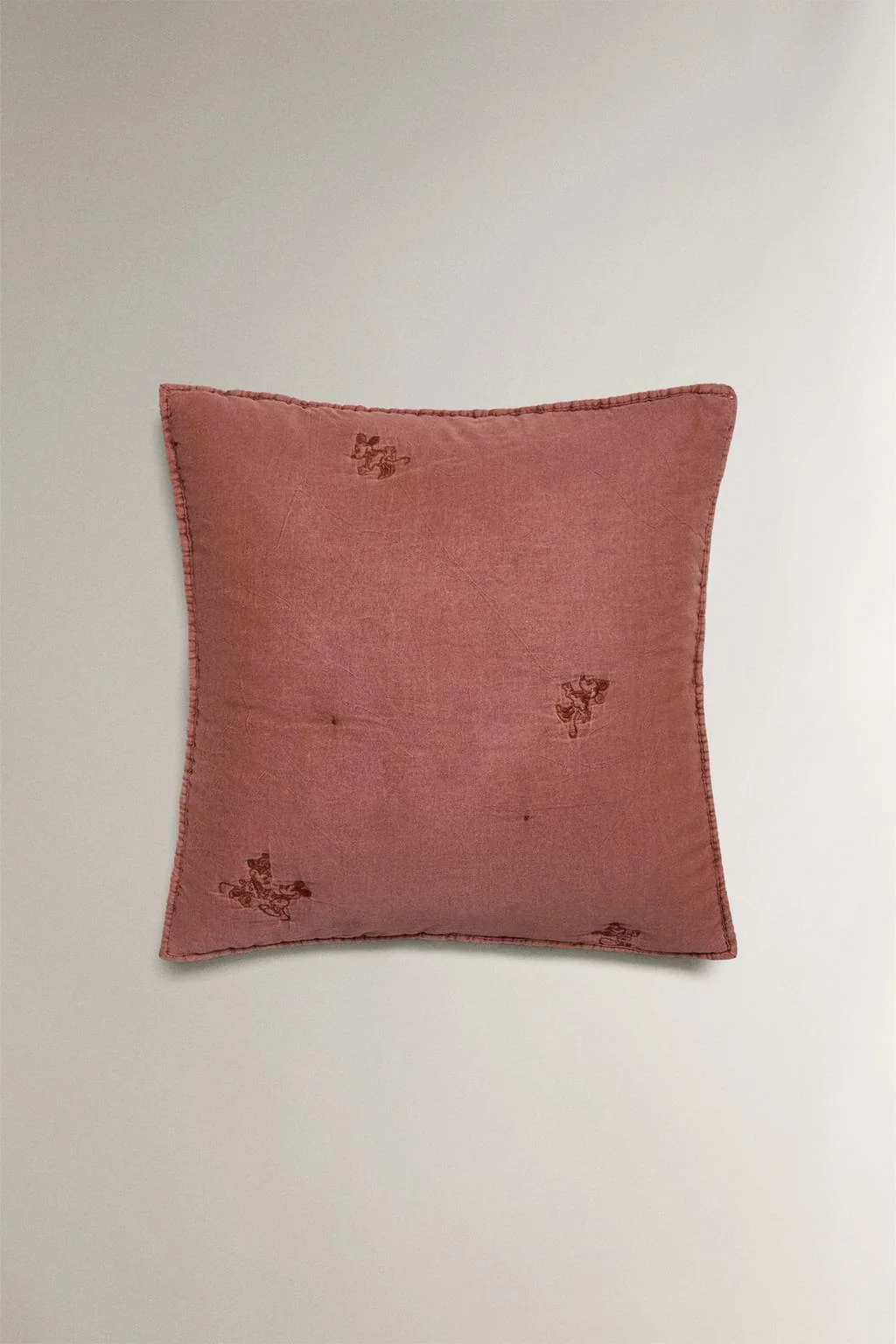 Детская стеганая наволочка Микки и Минни ©Дисней — Покрывала под подушки | подушки