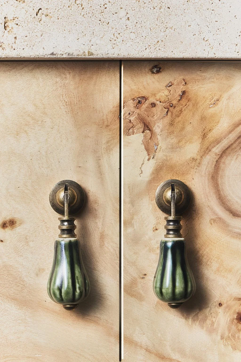 PACK OF CERAMIC DOOR KNOBS (PACK OF 2)