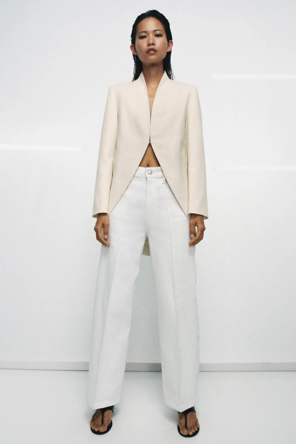 Джинсы с широкими штанинами и высокой посадкой из коллекции ZW