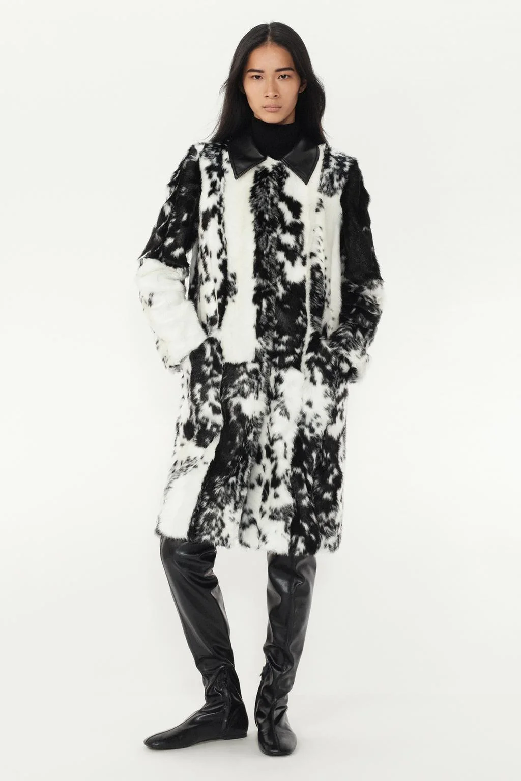 Пальто с животным принтом - товар ZARA Woman — Главное