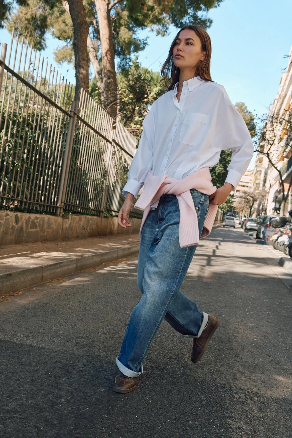 Z.07 джинсы свободного кроя средней посадки с подворотами