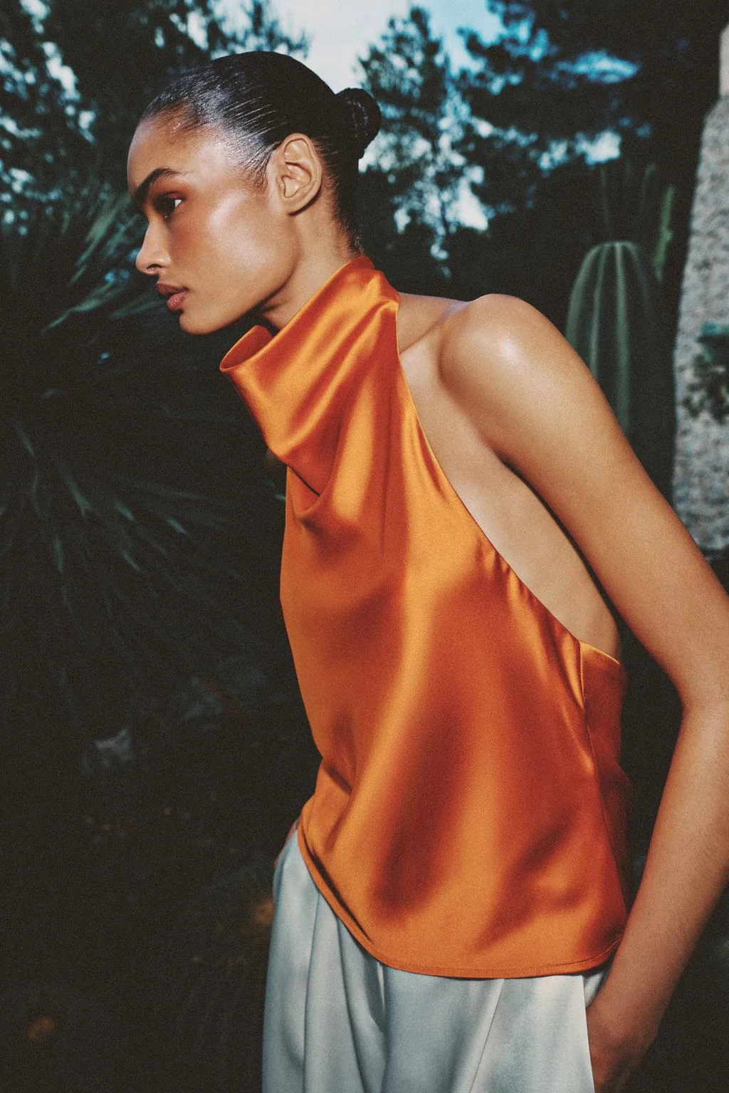 SATIN HALTER TOP