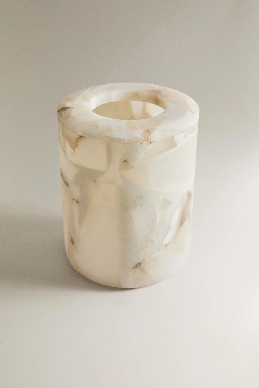 ALABASTER RESIN BATHROOM BIN